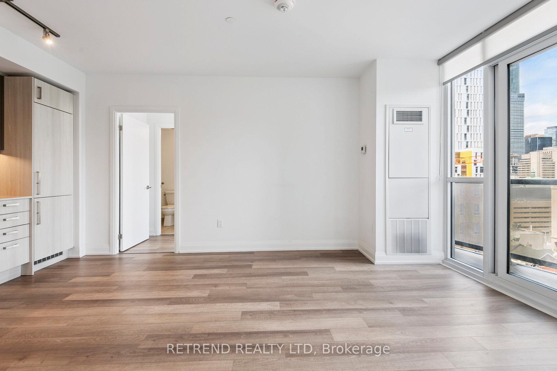 Photo 18 of Unit 908, 77 Mutual Street, Toronto, Church-Yonge Corridor — HOMEH