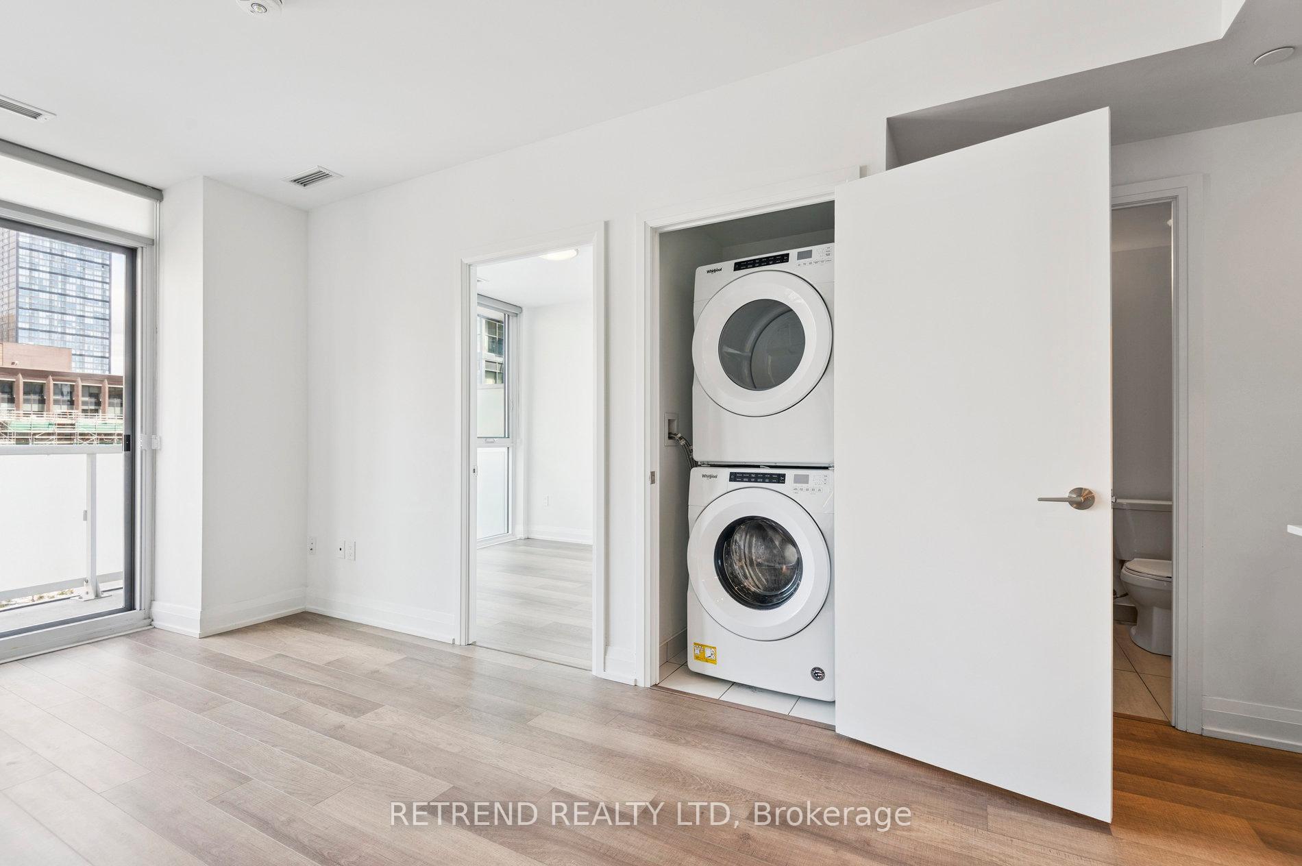 Photo 26 of Unit 908, 77 Mutual Street, Toronto, Church-Yonge Corridor — HOMEH