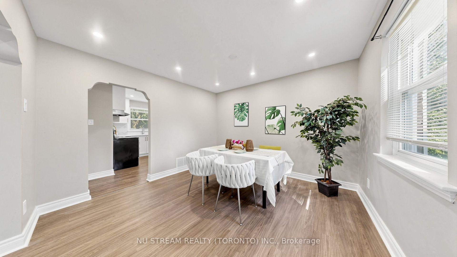 Photo 13 of 226 Oakridge Drive, Scarborough, Cliffcrest — HOMEH