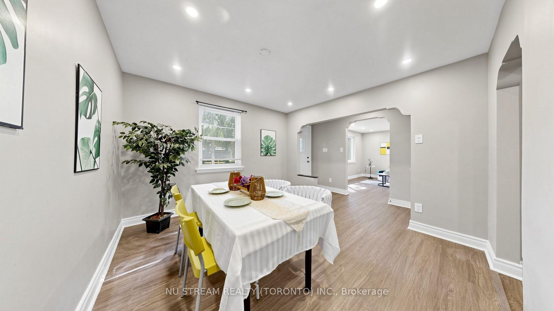 Photo 14 of 226 Oakridge Drive, Scarborough, Cliffcrest — HOMEH