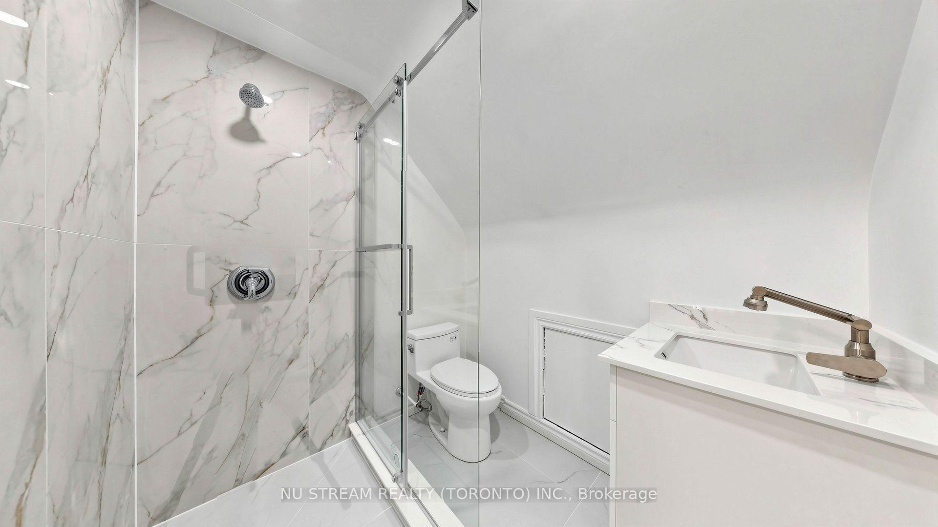 Photo 17 of 226 Oakridge Drive, Scarborough, Cliffcrest — HOMEH