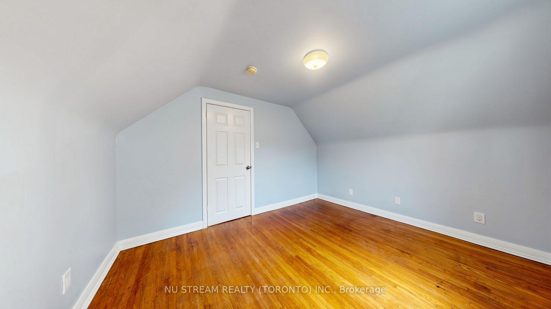 Photo 22 of 226 Oakridge Drive, Scarborough, Cliffcrest — HOMEH