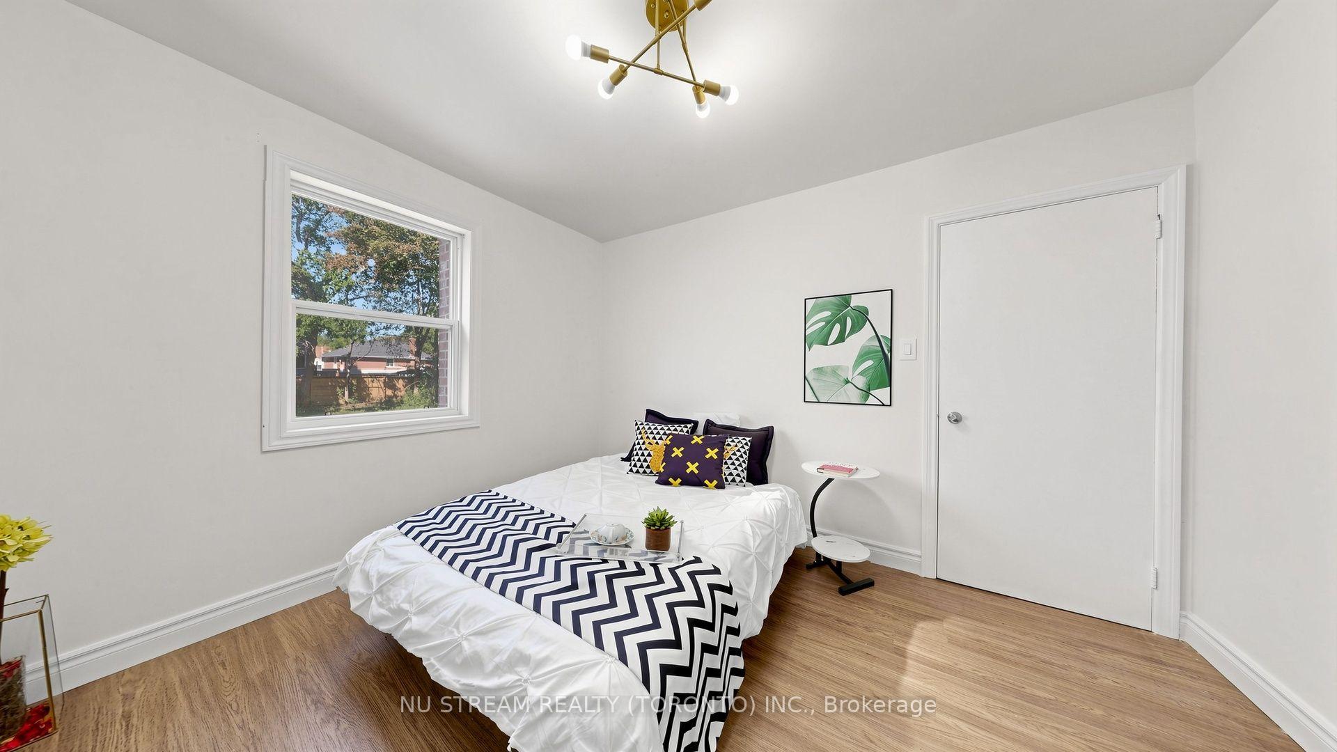 Photo 24 of 226 Oakridge Drive, Scarborough, Cliffcrest — HOMEH