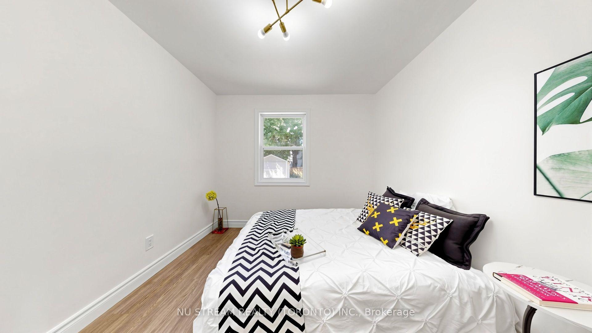 Photo 25 of 226 Oakridge Drive, Scarborough, Cliffcrest — HOMEH