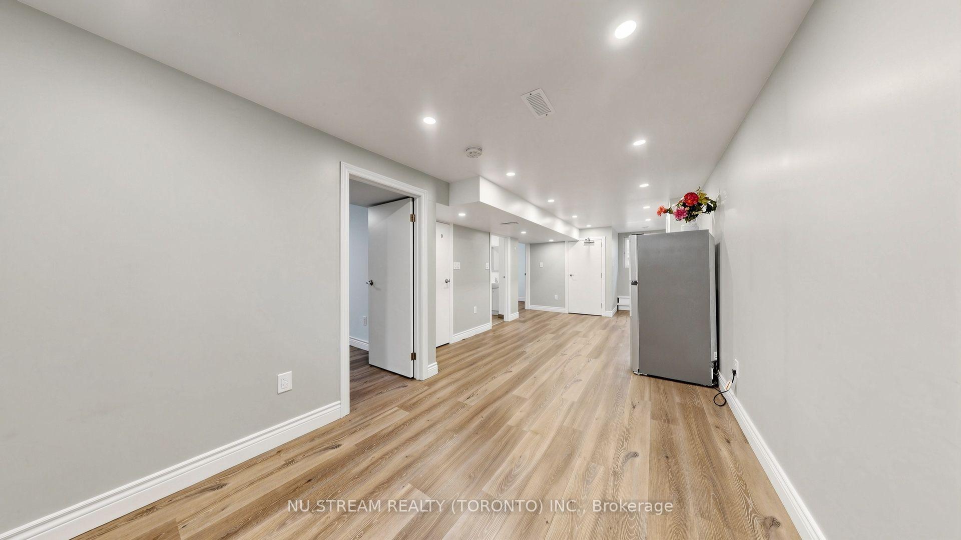 Photo 30 of 226 Oakridge Drive, Scarborough, Cliffcrest — HOMEH