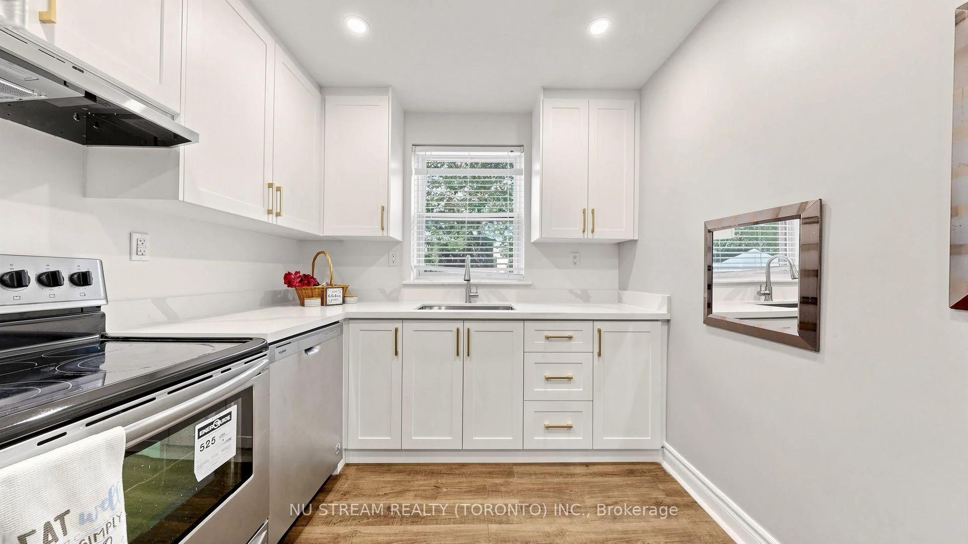 Photo 9 of 226 Oakridge Drive, Scarborough, Cliffcrest — HOMEH