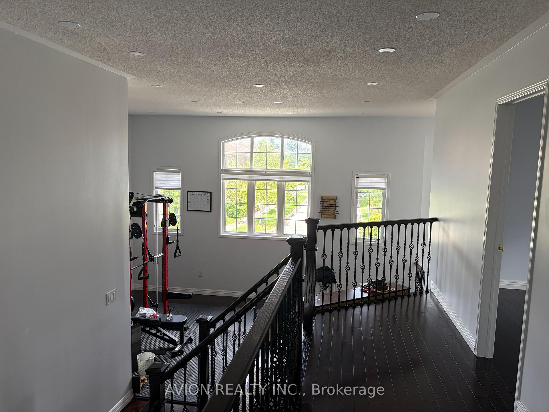 Photo 18 of 29 Falling River Drive, Richmond Hill, Devonsleigh — HOMEH