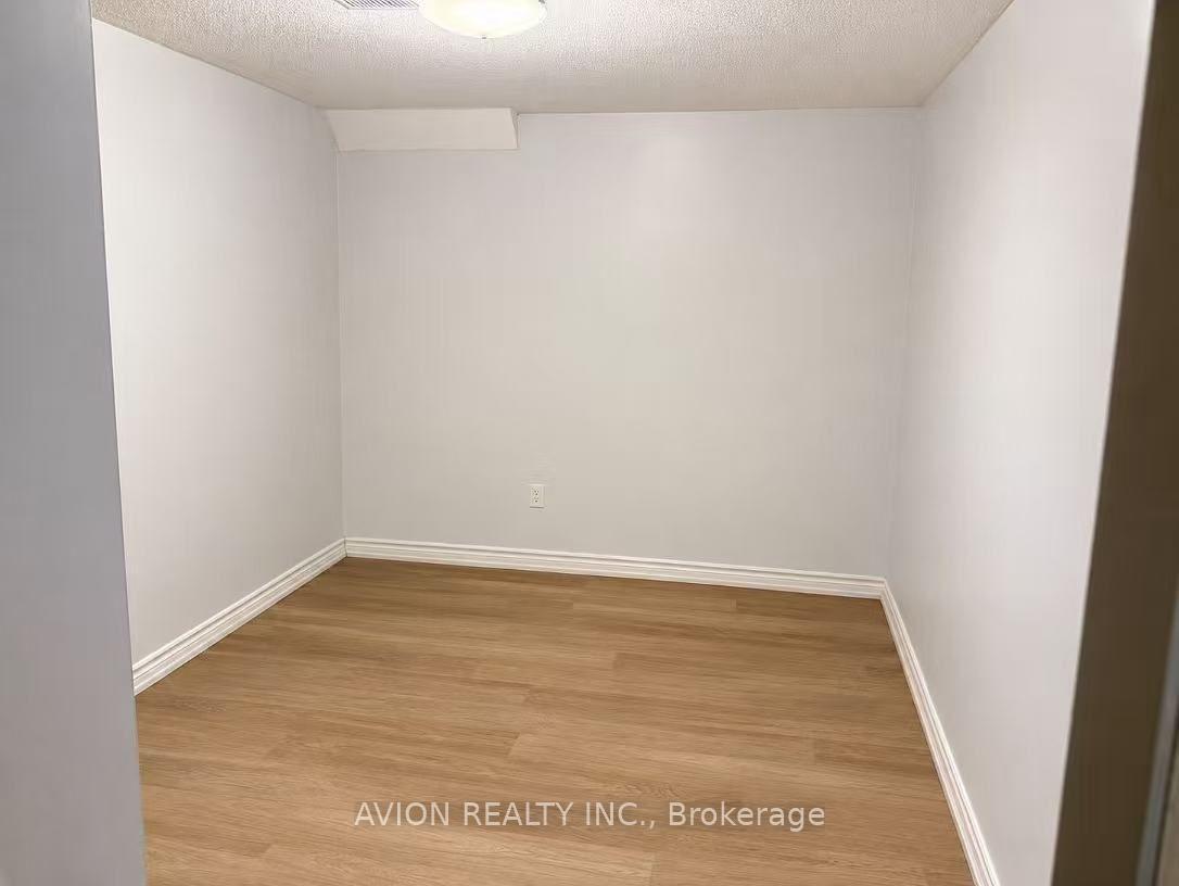 Photo 22 of 29 Falling River Drive, Richmond Hill, Devonsleigh — HOMEH
