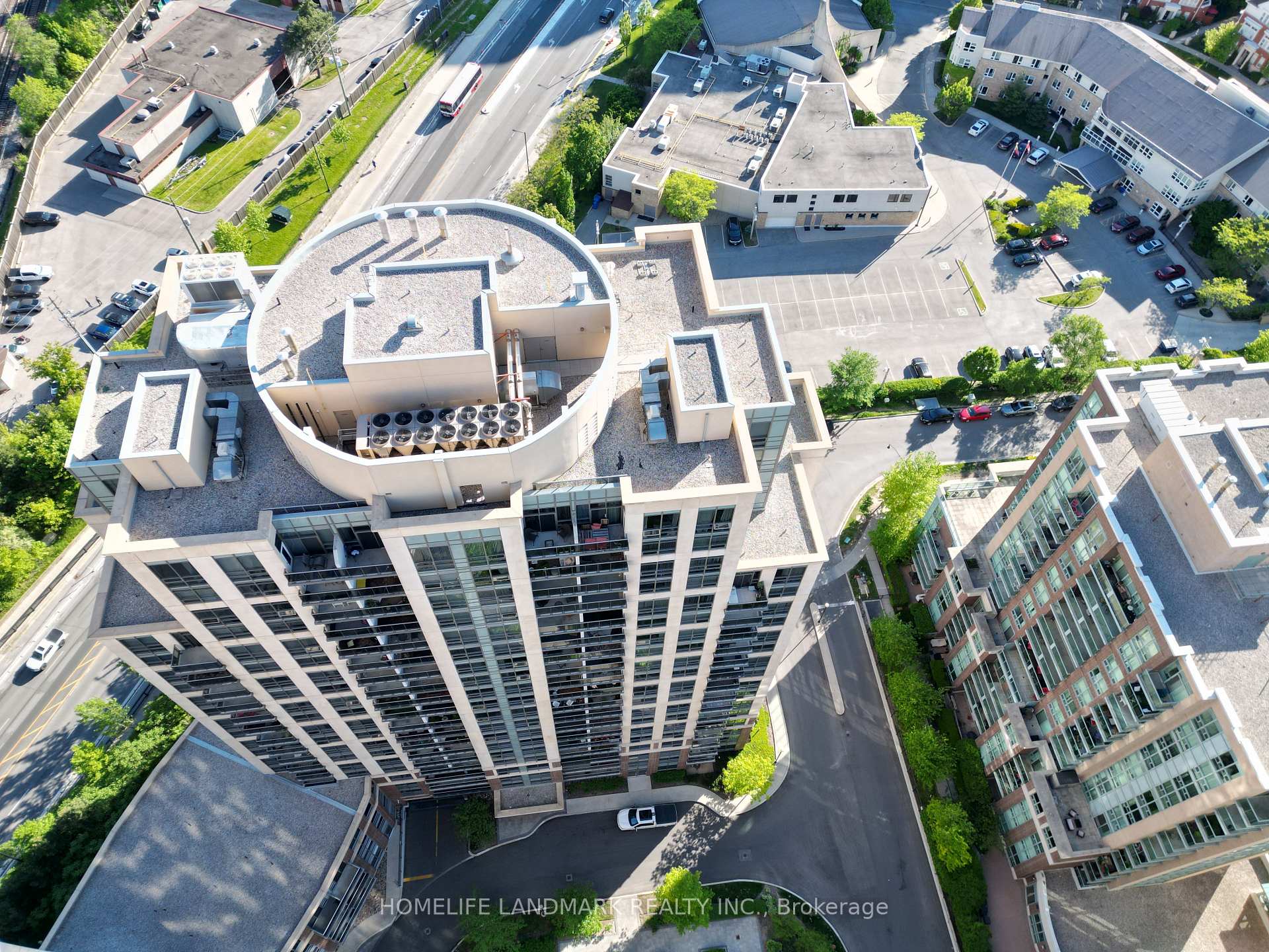Photo 3 of Unit 302, 1 Michael Power Place, Etobicoke, Islington-City Centre West — HOMEH