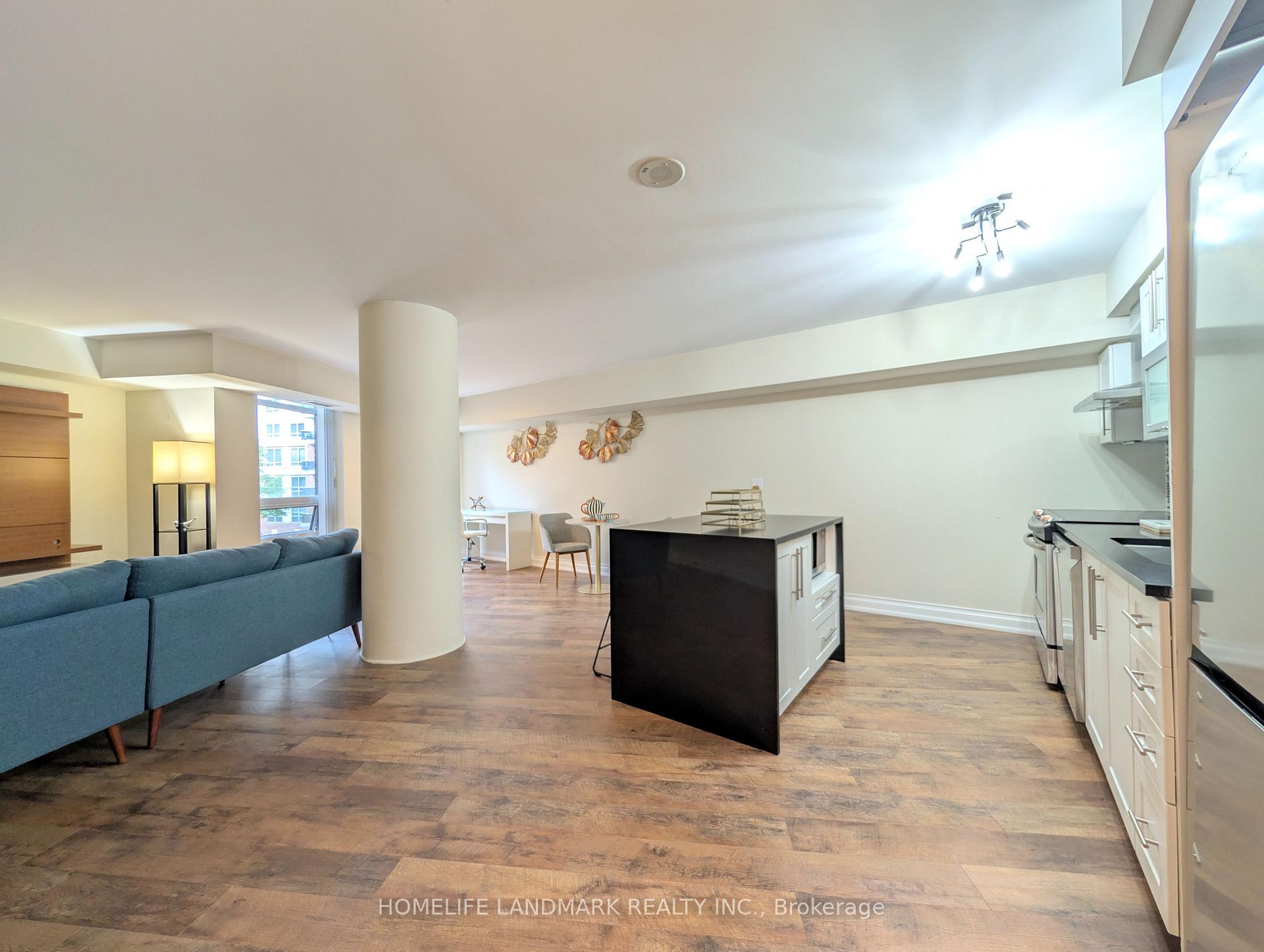 Photo 4 of Unit 302, 1 Michael Power Place, Etobicoke, Islington-City Centre West — HOMEH