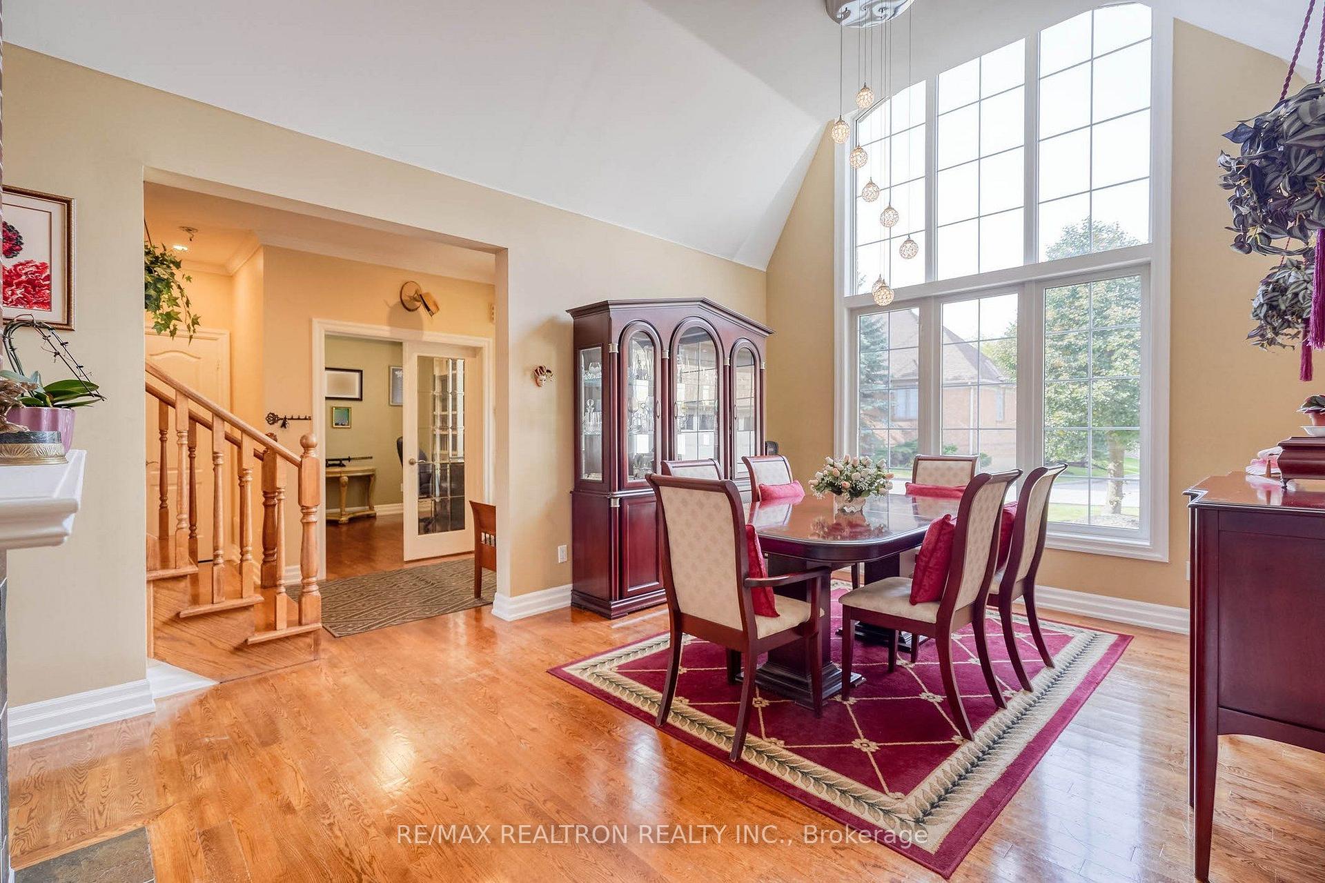 Photo 6 of 486 Falconwood Hollow, Aurora, Aurora Estates — HOMEH