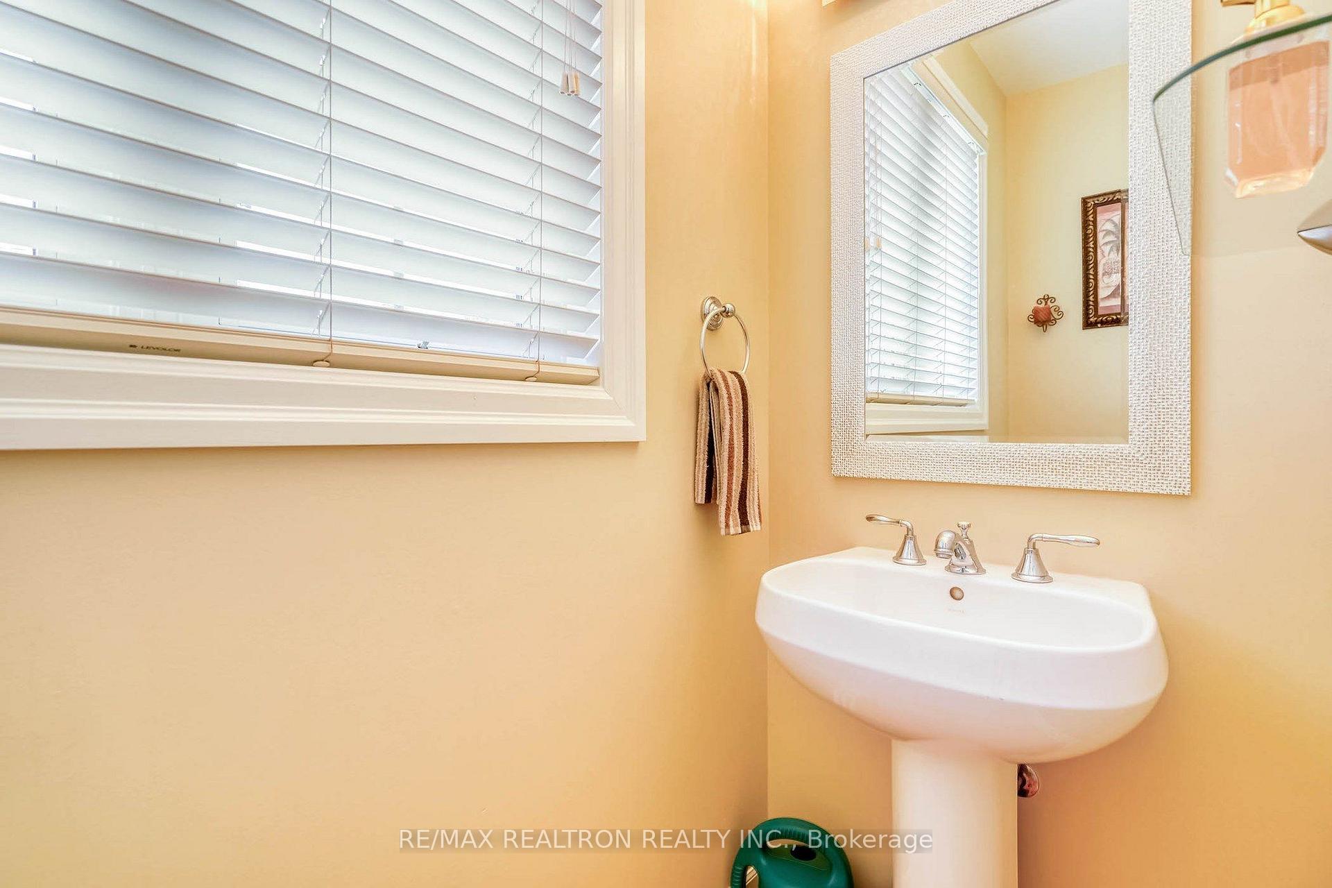 Photo 20 of 486 Falconwood Hollow, Aurora, Aurora Estates — HOMEH