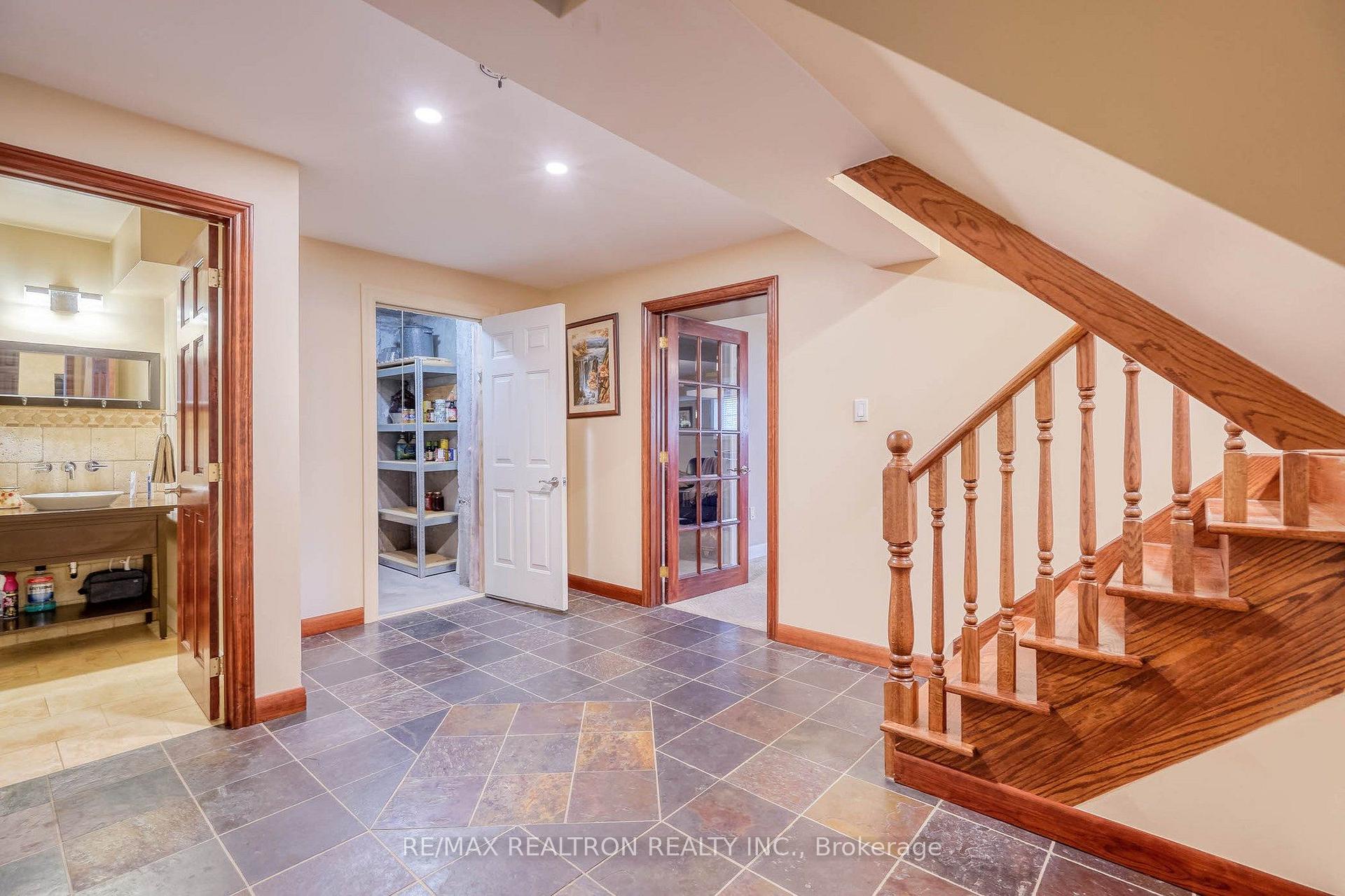 Photo 34 of 486 Falconwood Hollow, Aurora, Aurora Estates — HOMEH