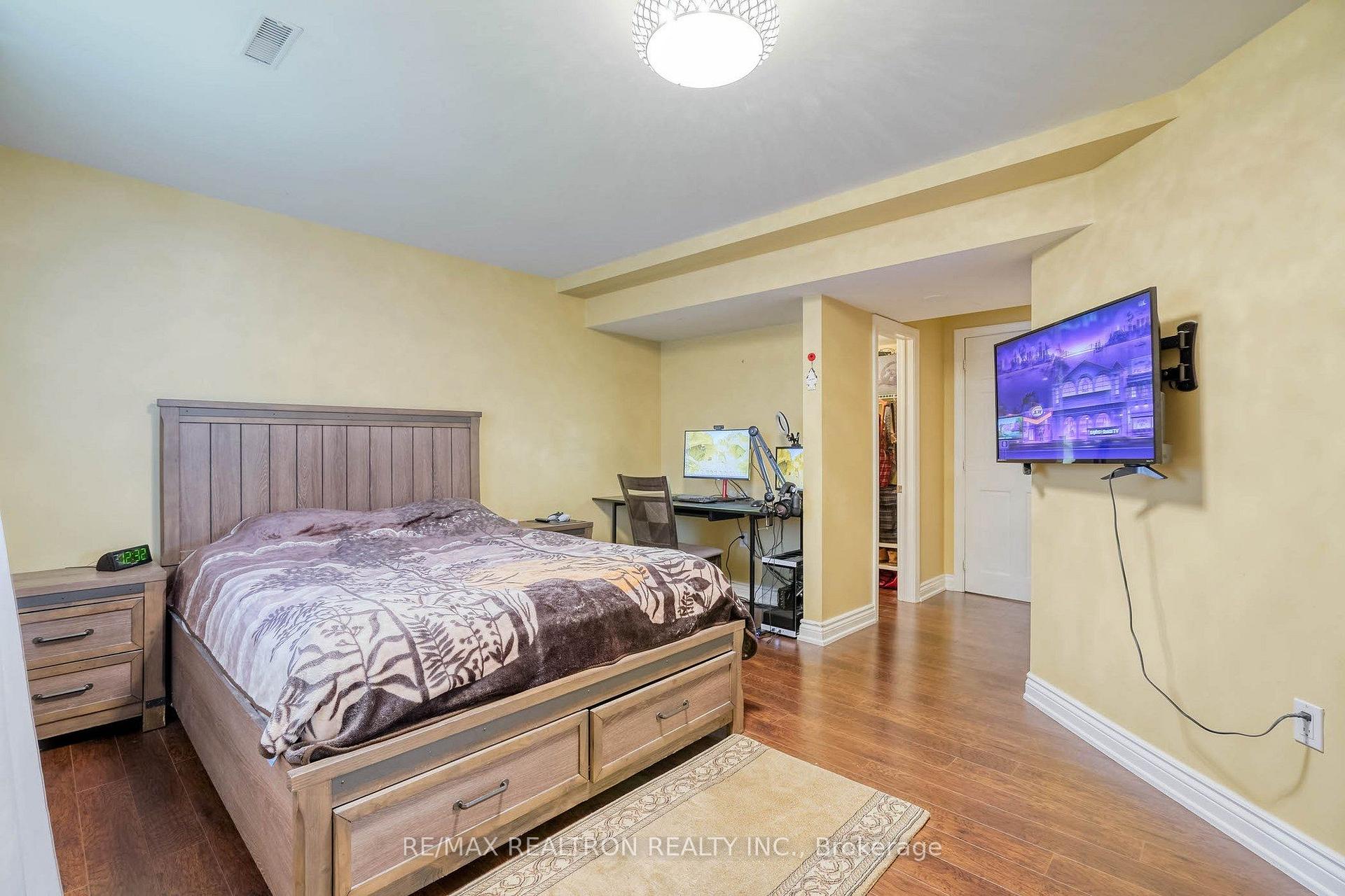 Photo 40 of 486 Falconwood Hollow, Aurora, Aurora Estates — HOMEH