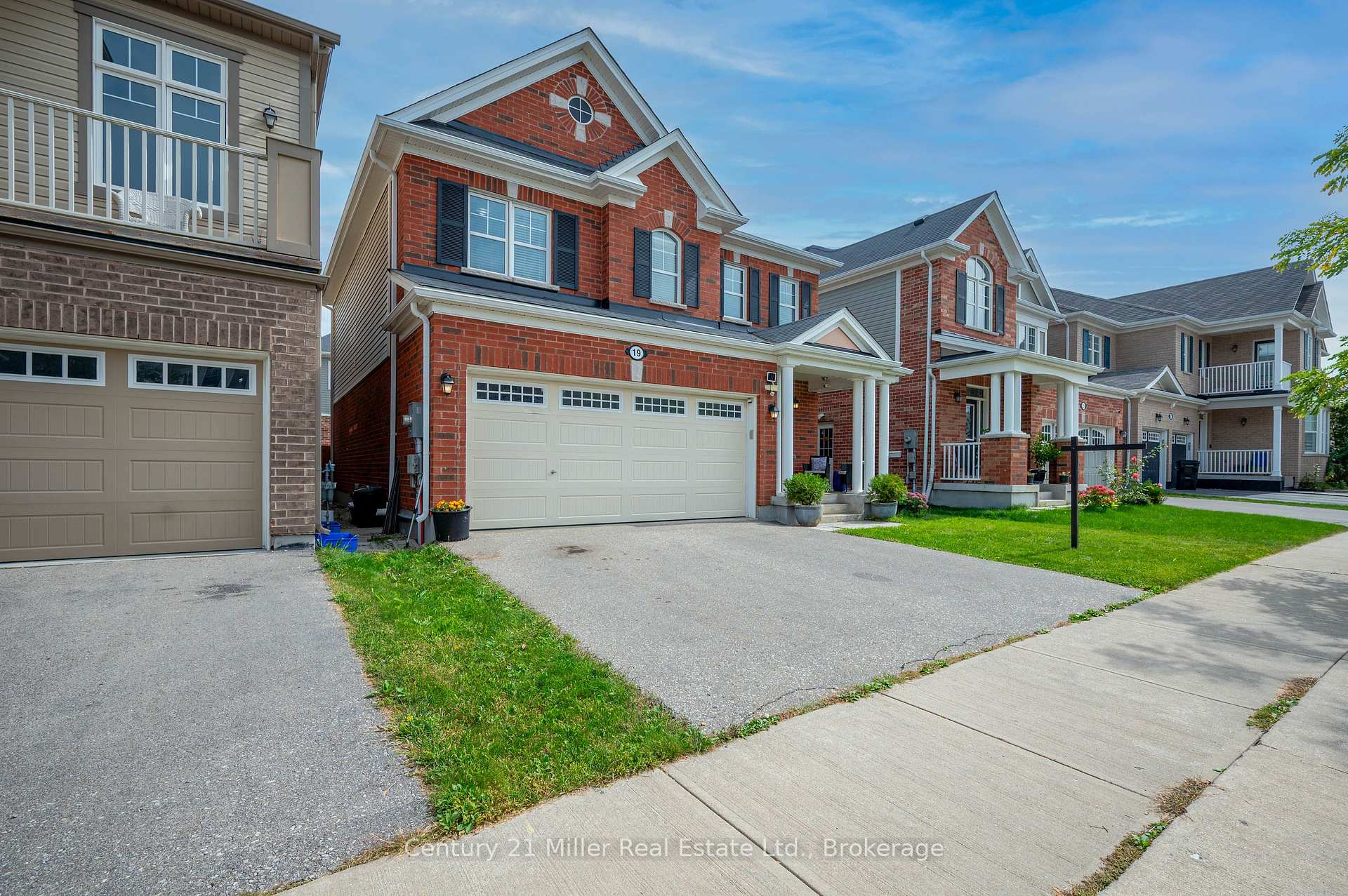 Photo 2 of 19 Glenvista Drive, Kitchener, Trussler — HOMEH