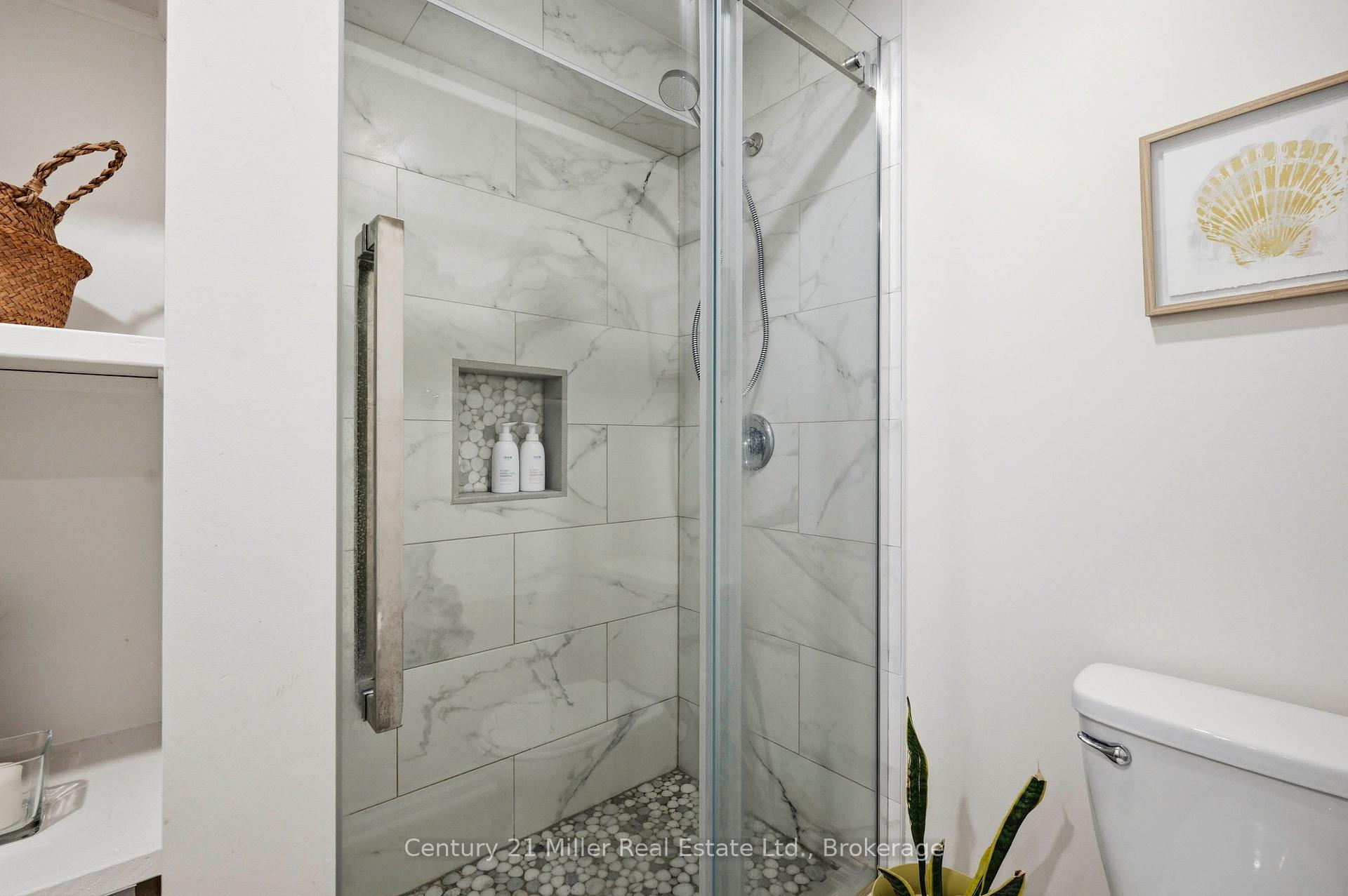 Photo 35 of 19 Glenvista Drive, Kitchener, Trussler — HOMEH
