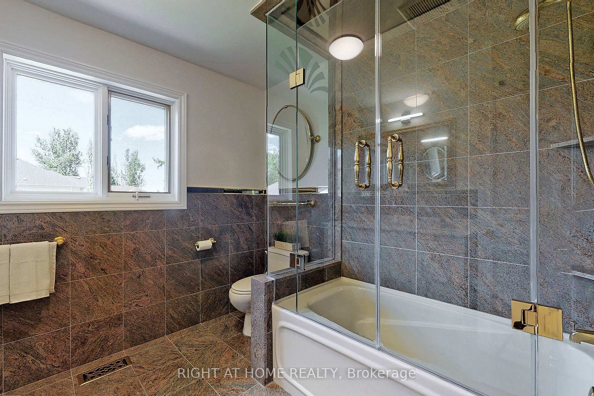 Photo 42 of 350 Sunset Beach Road, Richmond Hill, Oak Ridges Lake Wilcox — HOMEH