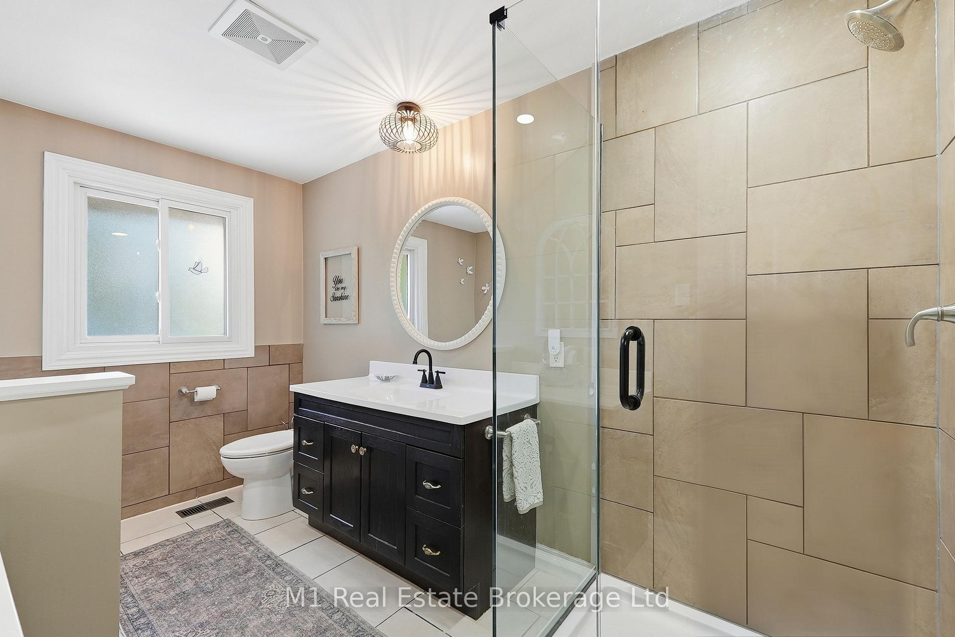 Photo 18 of 565 Elgin Street, Centre Wellington, Fergus — HOMEH