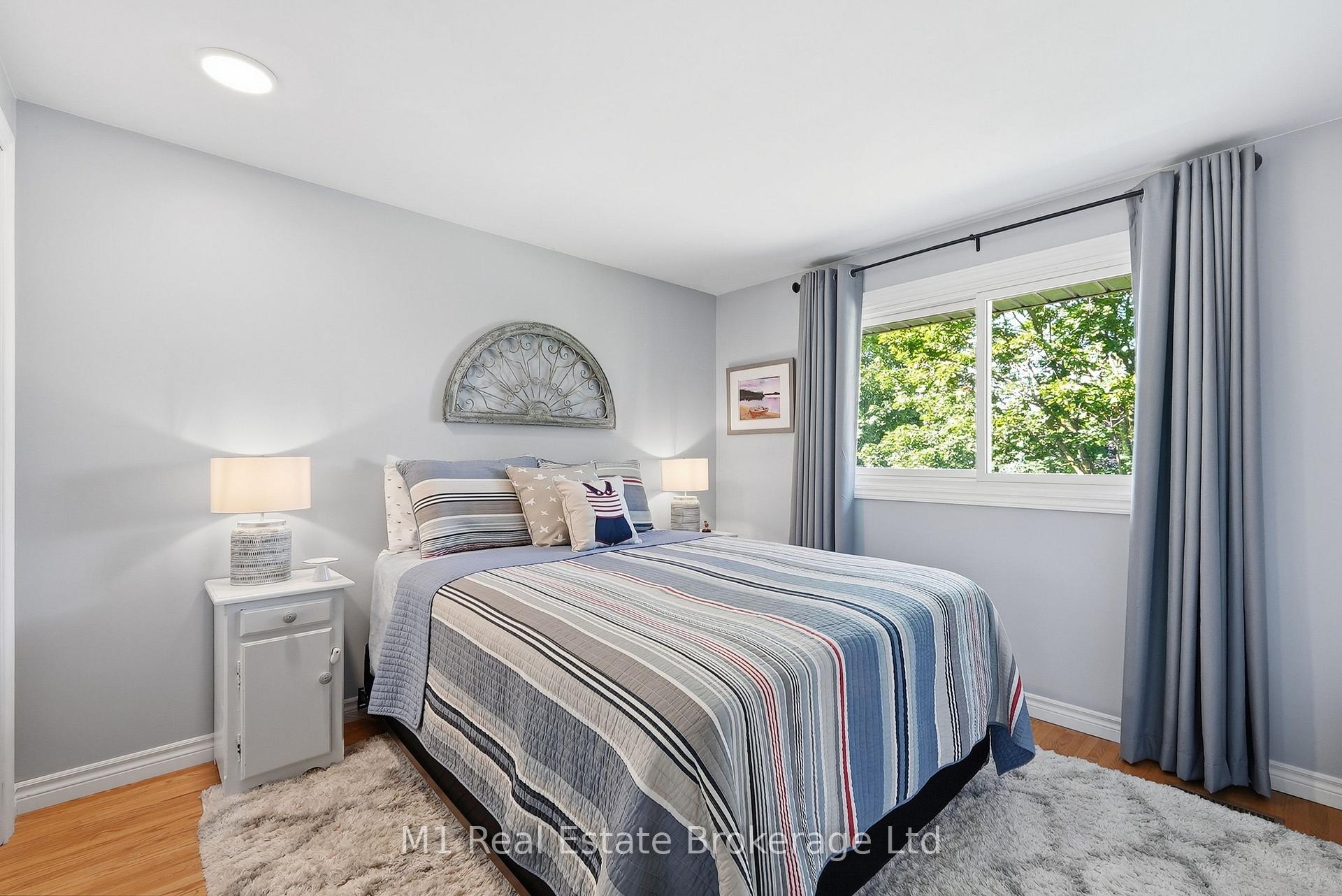 Photo 20 of 565 Elgin Street, Centre Wellington, Fergus — HOMEH