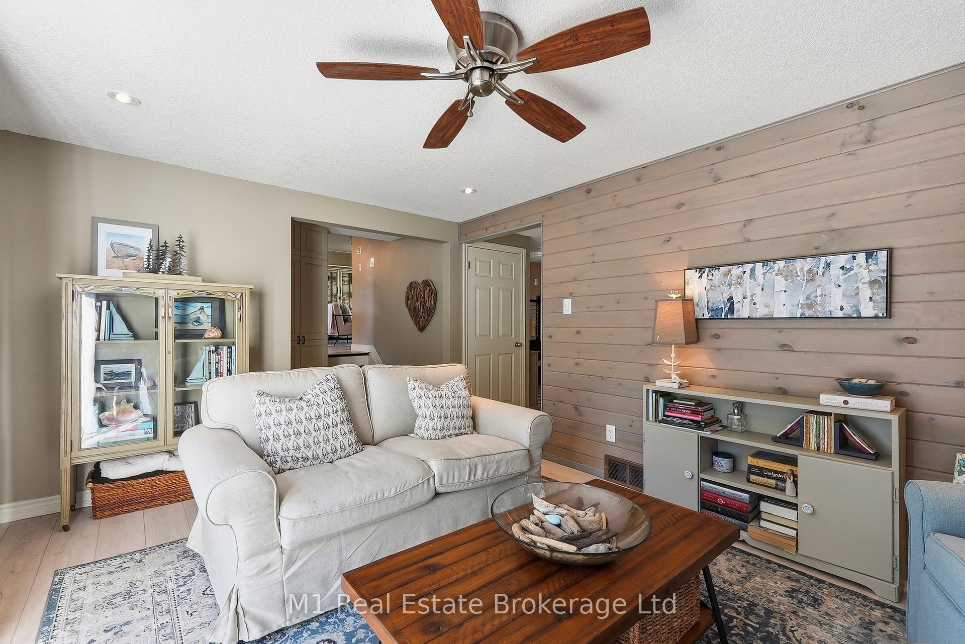 Photo 26 of 565 Elgin Street, Centre Wellington, Fergus — HOMEH