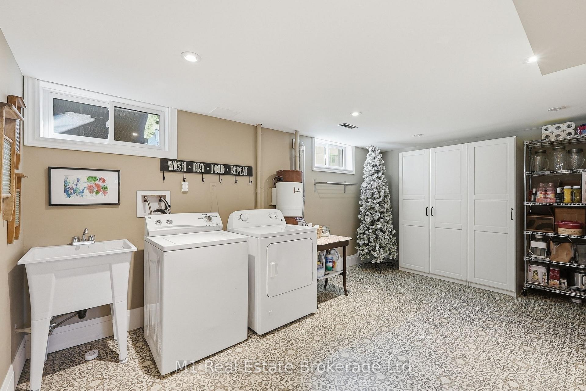 Photo 31 of 565 Elgin Street, Centre Wellington, Fergus — HOMEH