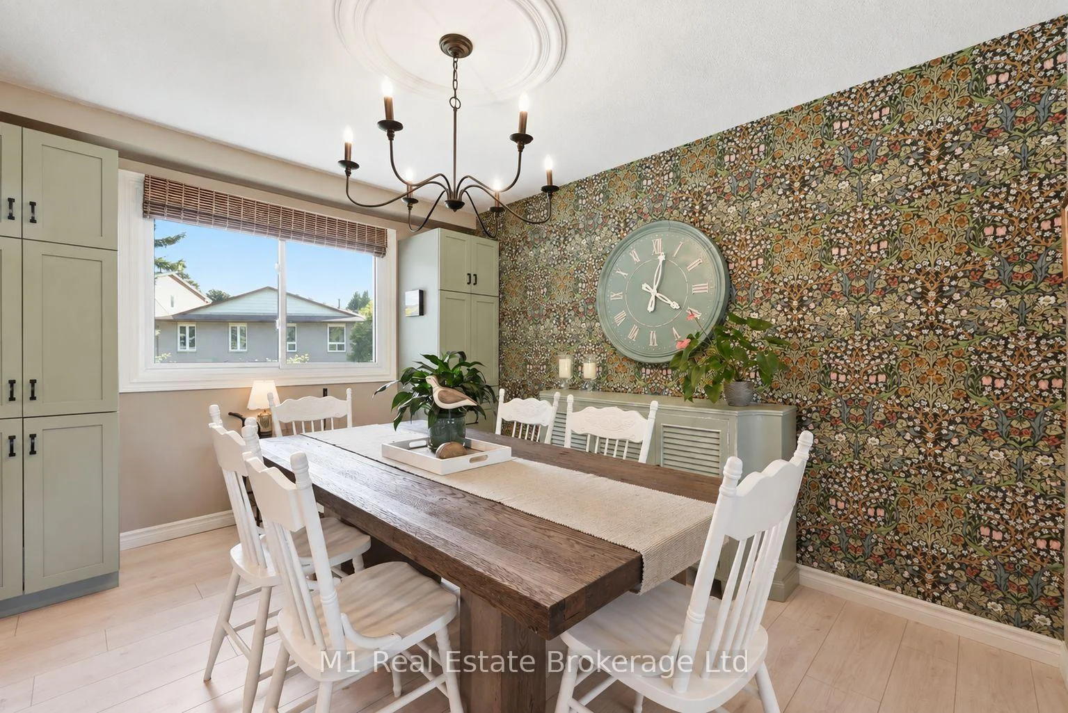 Photo 12 of 565 Elgin Street, Centre Wellington, Fergus — HOMEH