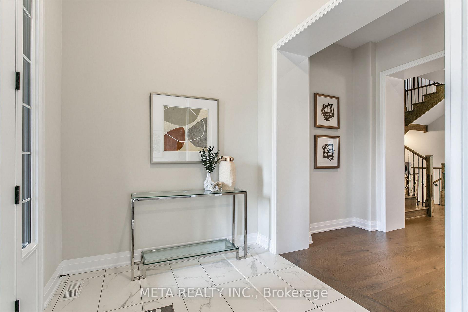 Photo 3 of 56 Klees Crescent, Aurora, Aurora Highlands — HOMEH