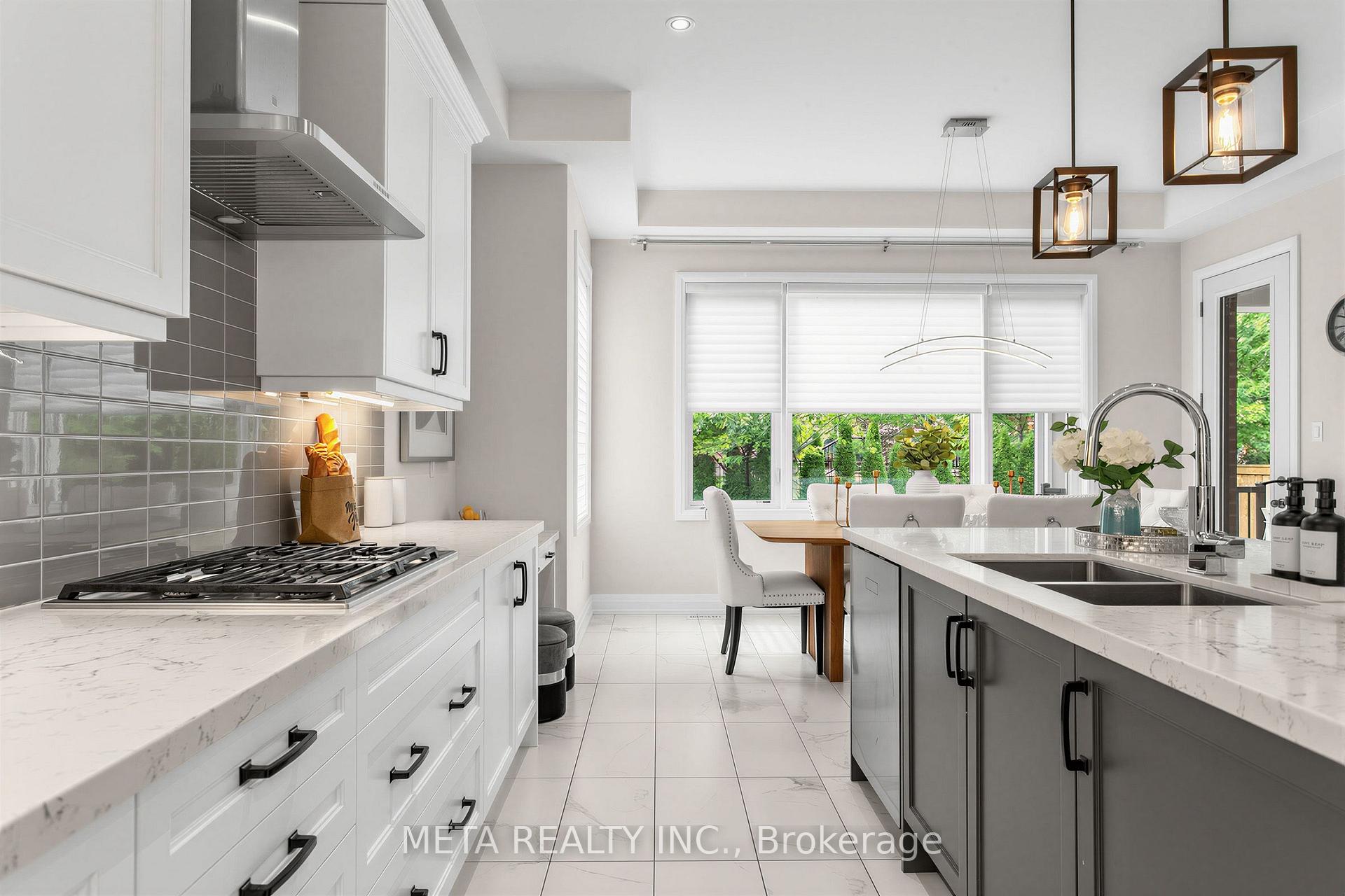 Photo 13 of 56 Klees Crescent, Aurora, Aurora Highlands — HOMEH