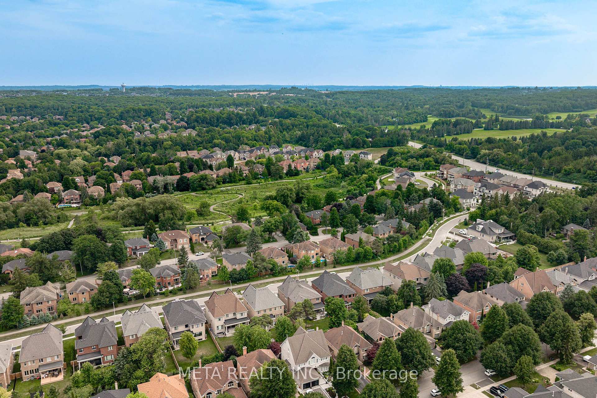 Photo 49 of 56 Klees Crescent, Aurora, Aurora Highlands — HOMEH