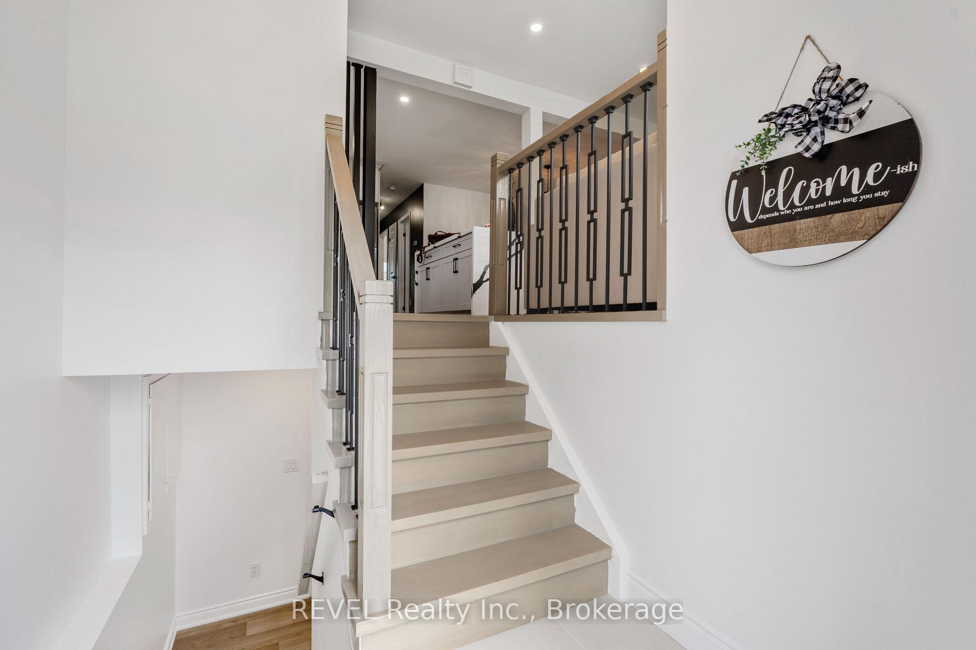 Photo 5 of 4966 Windgate Drive, Niagara Falls, Ascot — HOMEH