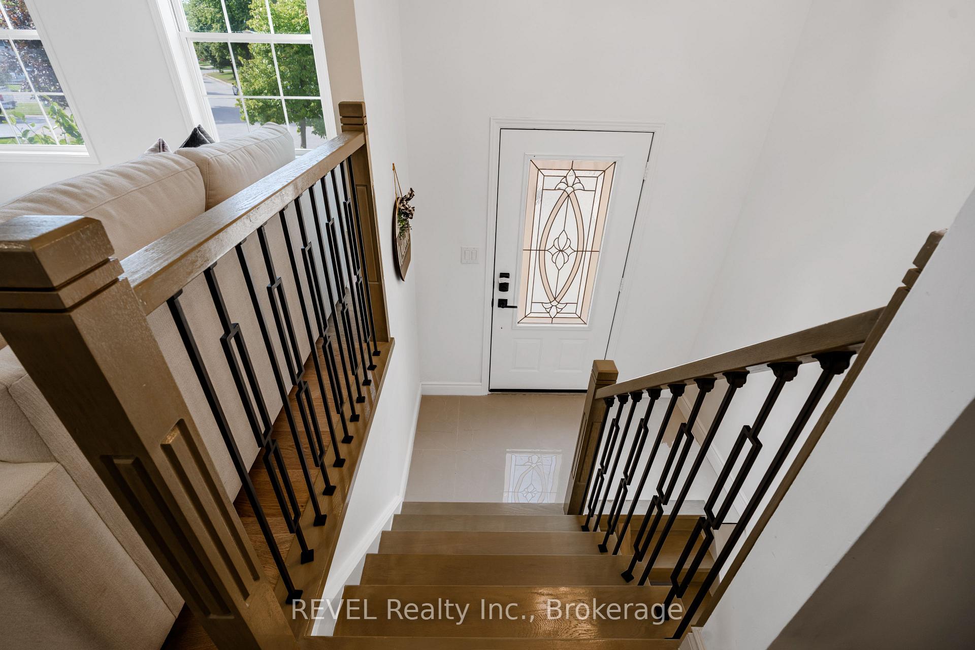 Photo 6 of 4966 Windgate Drive, Niagara Falls, Ascot — HOMEH