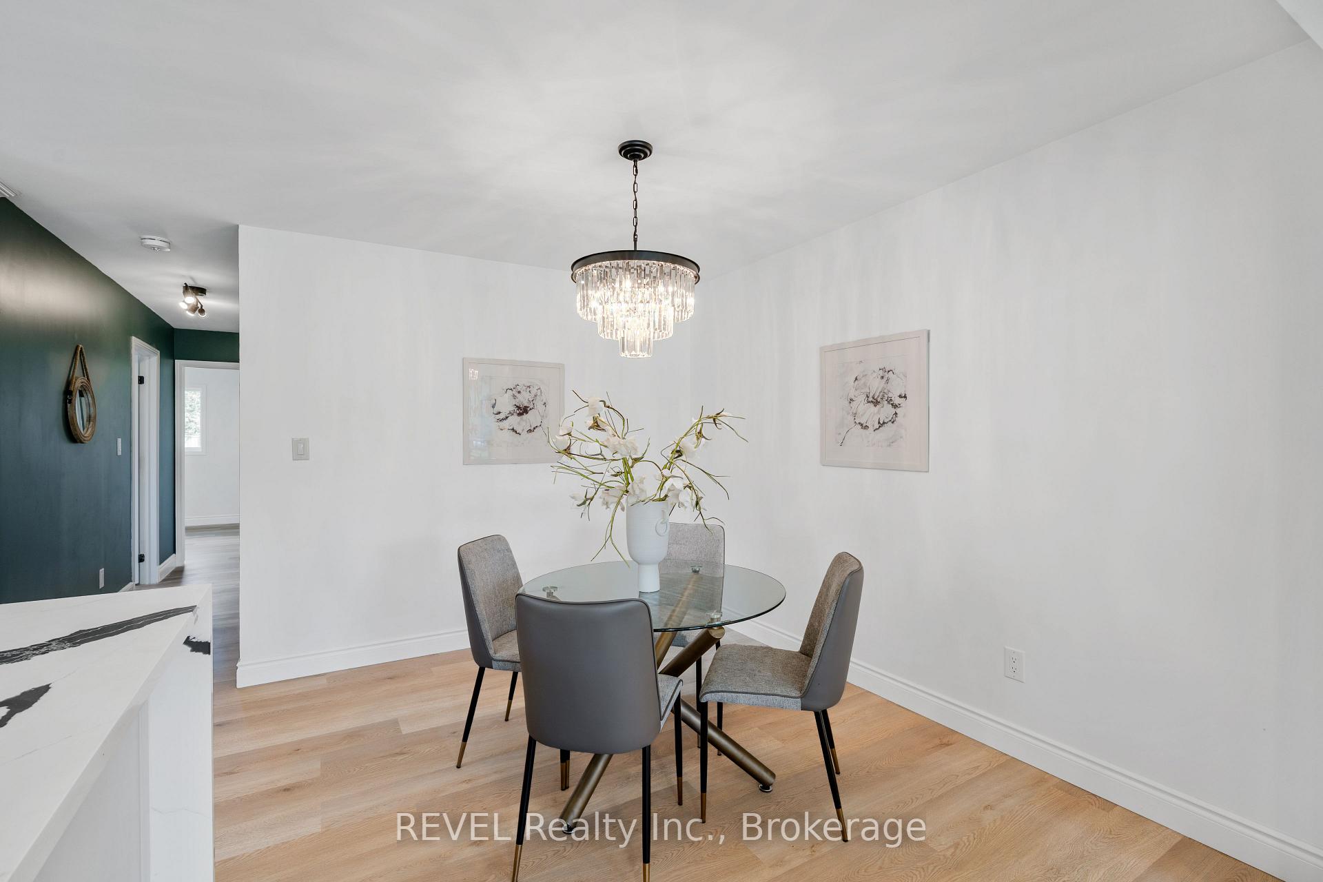 Photo 12 of 4966 Windgate Drive, Niagara Falls, Ascot — HOMEH