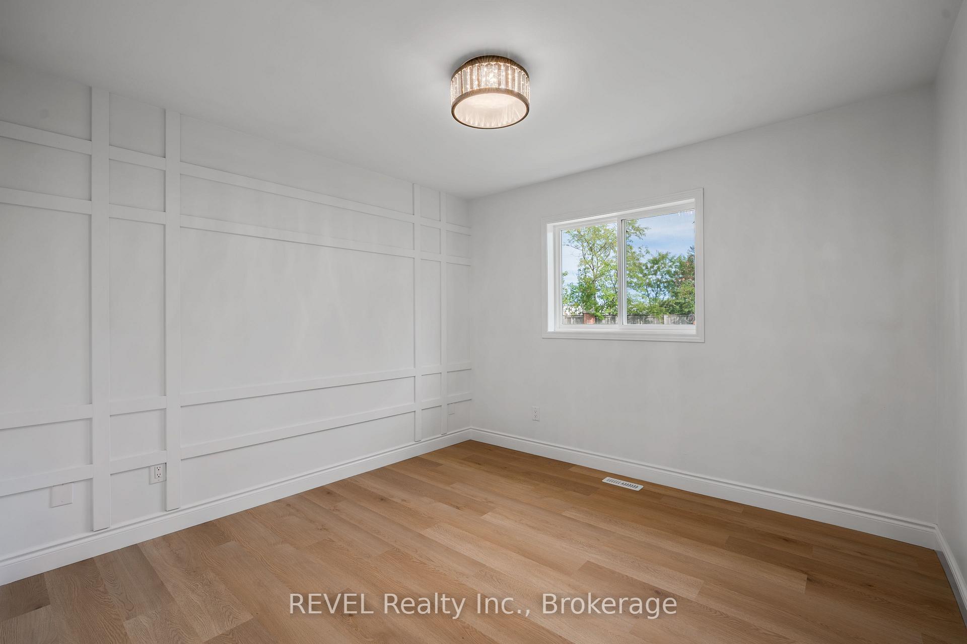 Photo 18 of 4966 Windgate Drive, Niagara Falls, Ascot — HOMEH