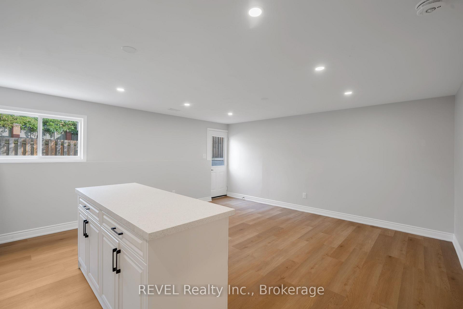 Photo 31 of 4966 Windgate Drive, Niagara Falls, Ascot — HOMEH