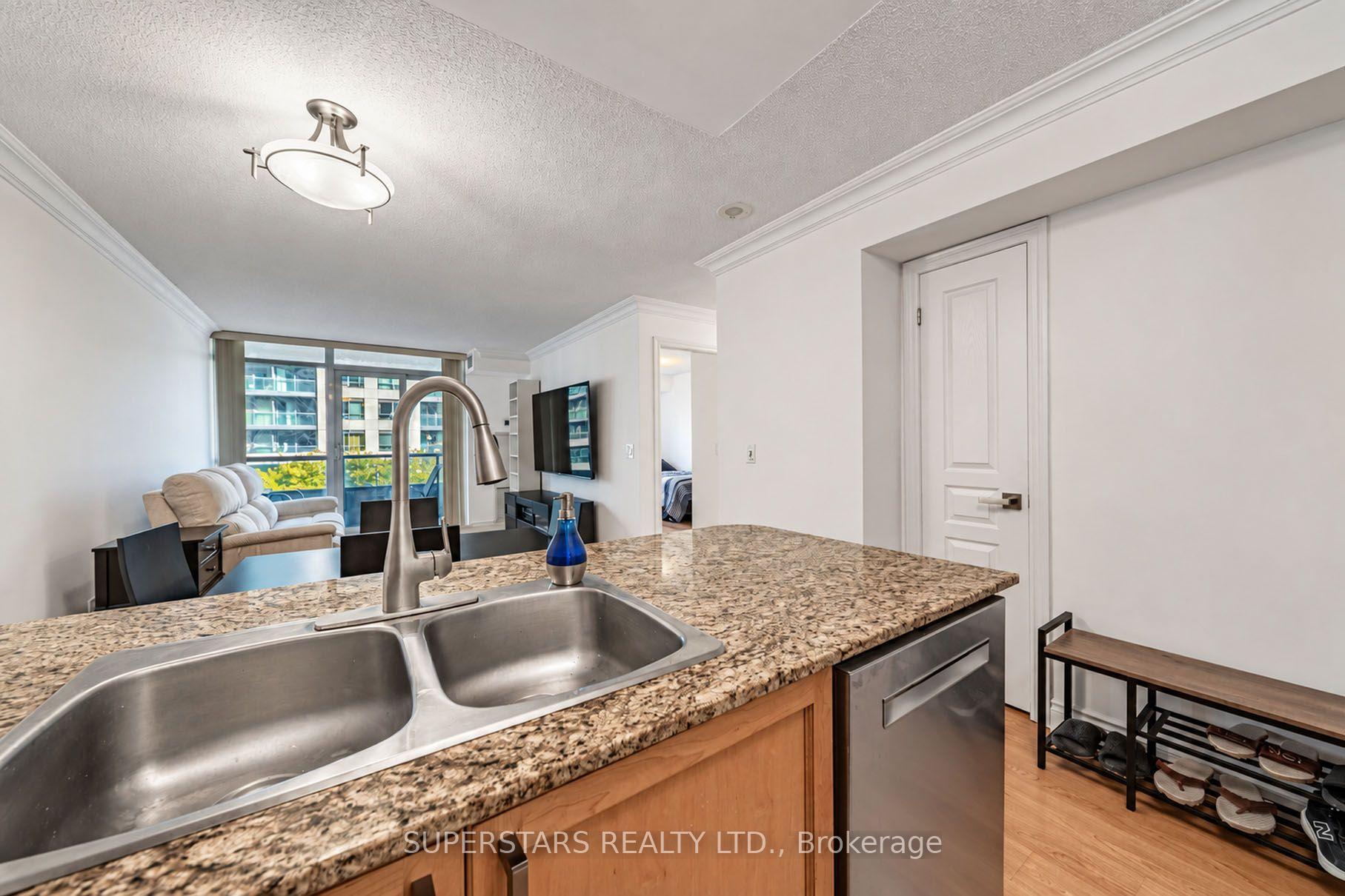 Photo 6 of Unit 322, 30 Clegg Road, Markham, Unionville — HOMEH