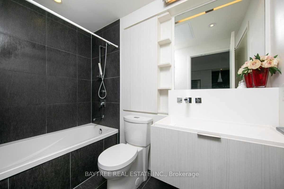 Photo 13 of Unit 2003, 101 Charles Street E, Toronto, Church-Yonge Corridor — HOMEH