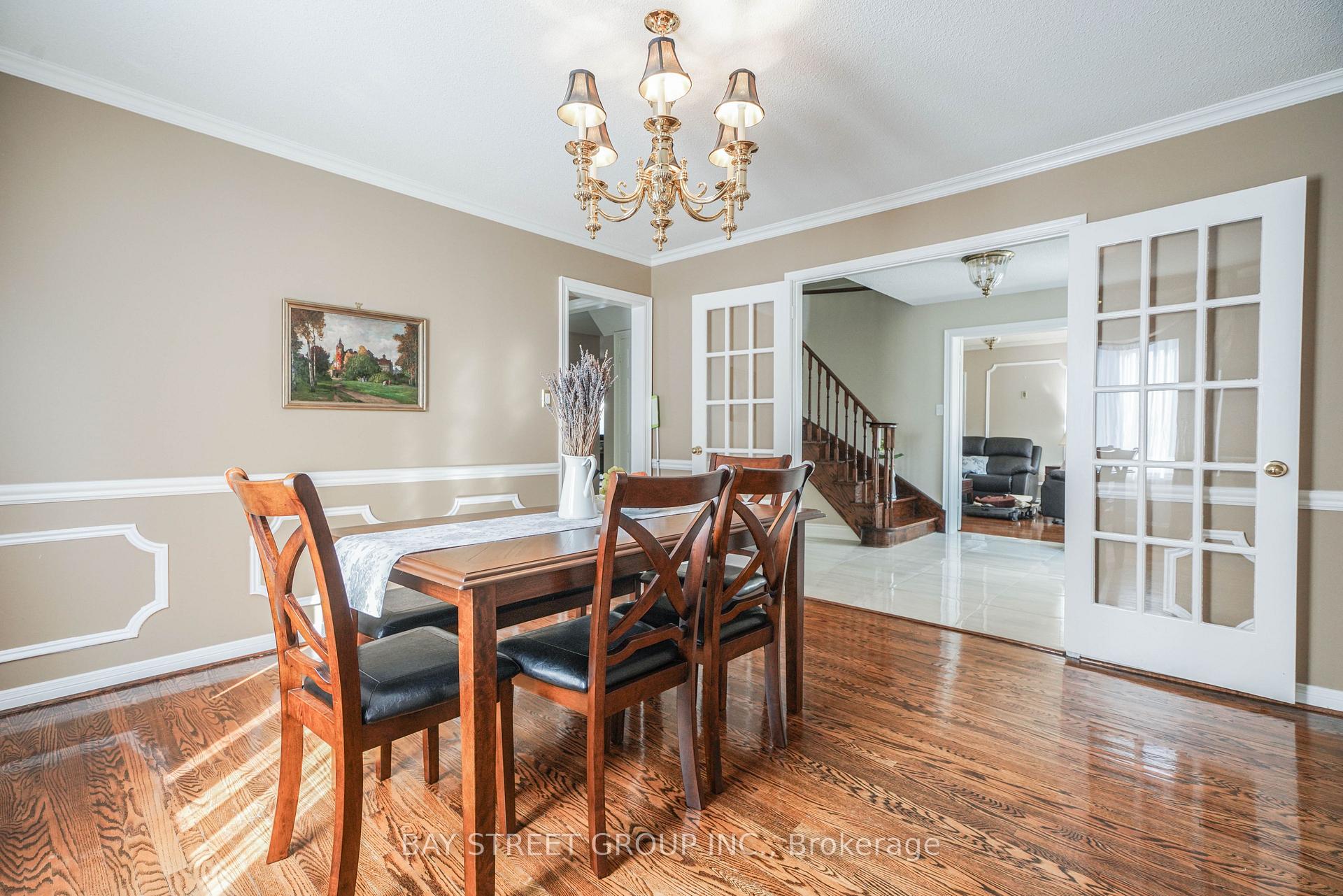 Photo 5 of 3530 Kingbird Court, Mississauga, Erin Mills — HOMEH