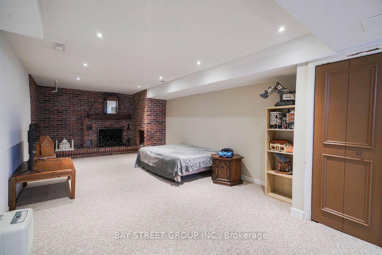 Photo 18 of 3530 Kingbird Court, Mississauga, Erin Mills — HOMEH