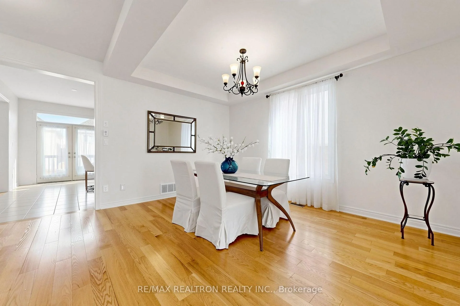 Photo 5 of 165 Sharpe Crescent, New Tecumseth, Tottenham — HOMEH