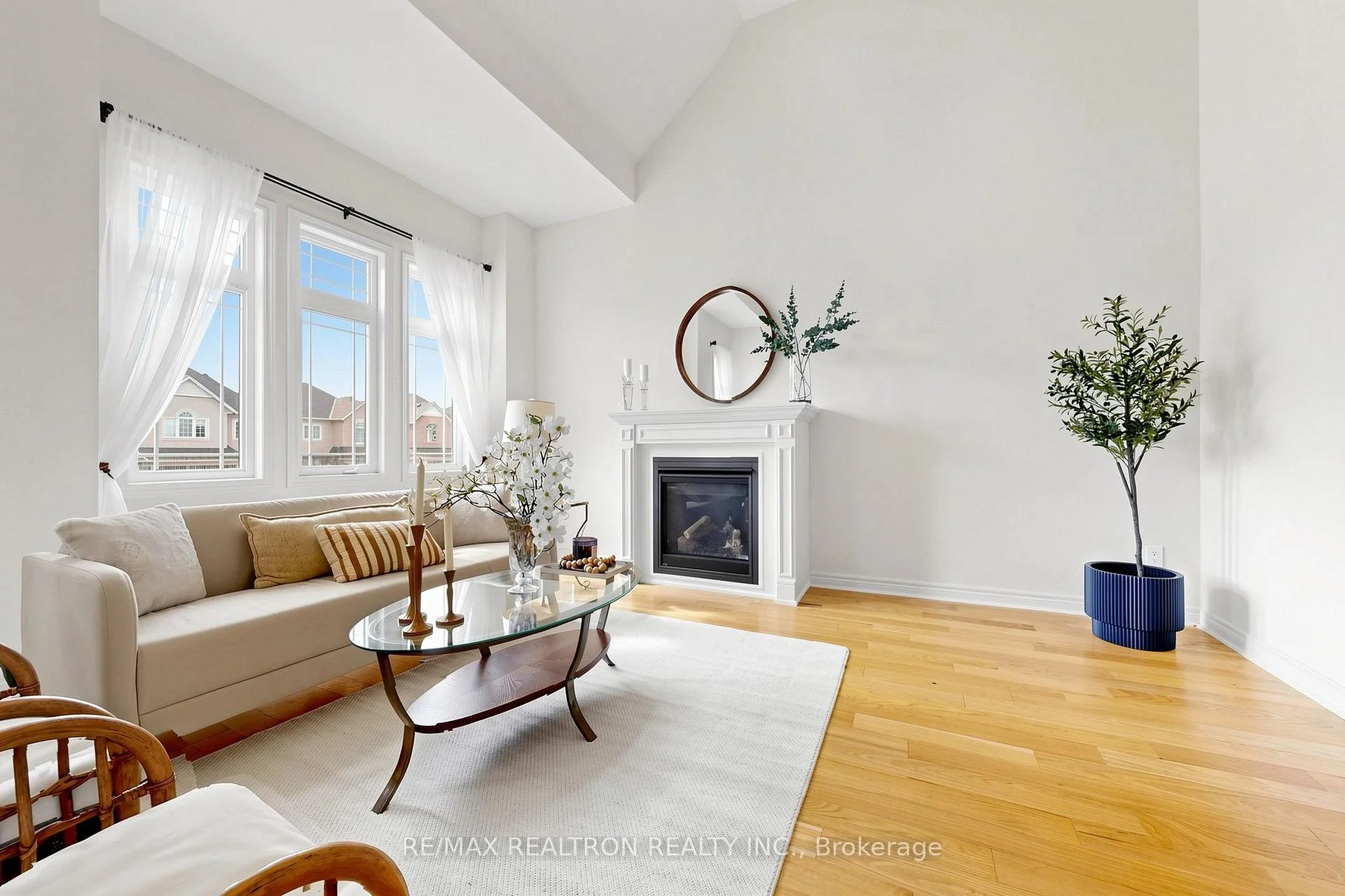 Photo 21 of 165 Sharpe Crescent, New Tecumseth, Tottenham — HOMEH