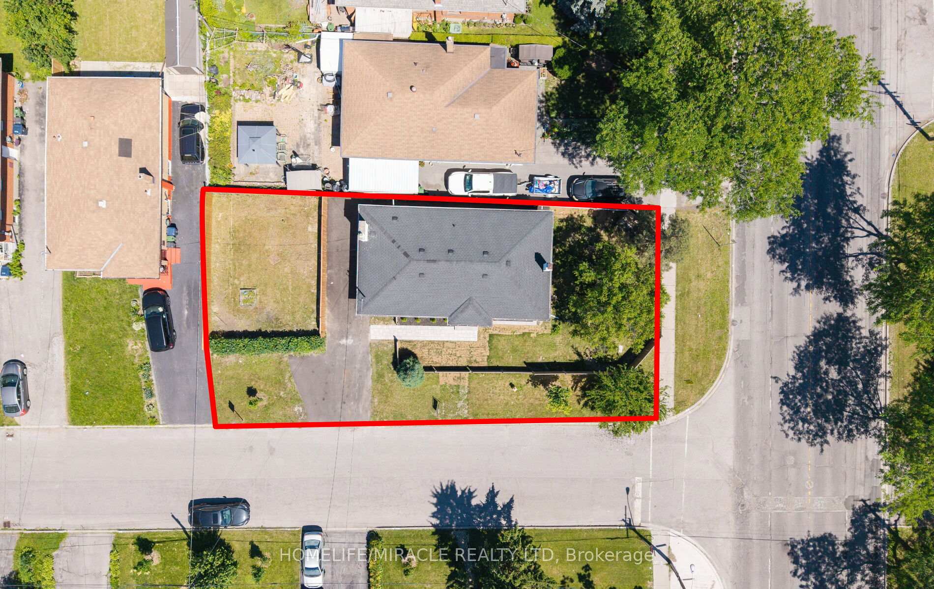Photo 6 of 22 Arnprior Road, Scarborough, Bendale — HOMEH