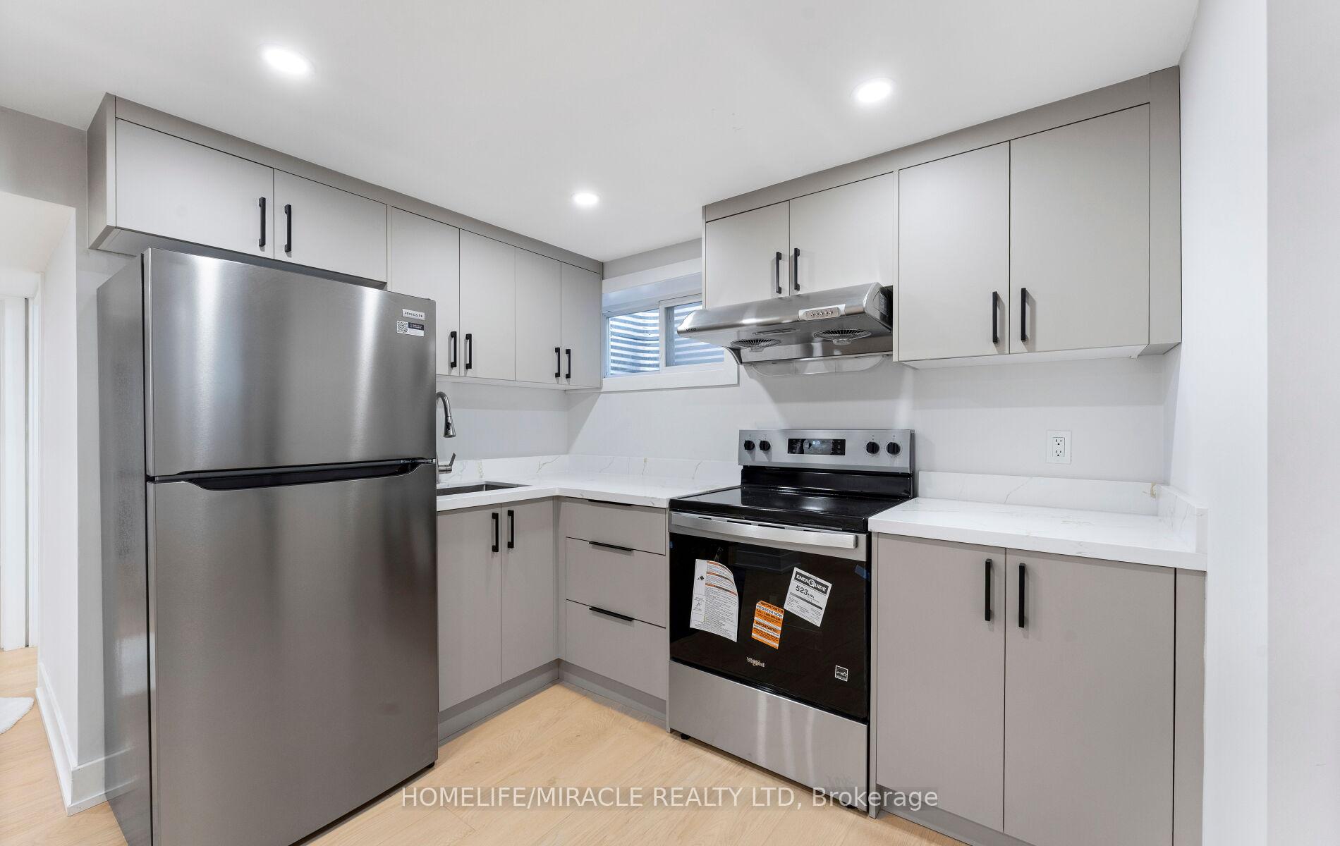 Photo 32 of 22 Arnprior Road, Scarborough, Bendale — HOMEH