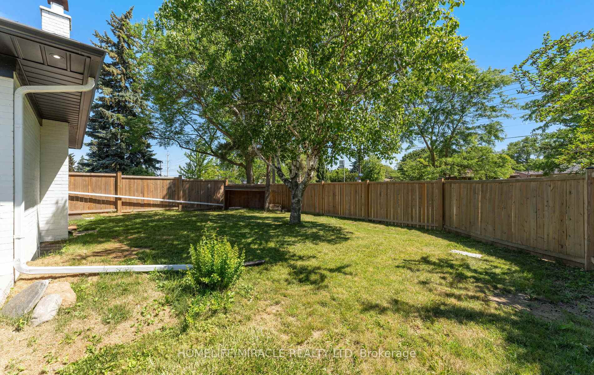 Photo 37 of 22 Arnprior Road, Scarborough, Bendale — HOMEH