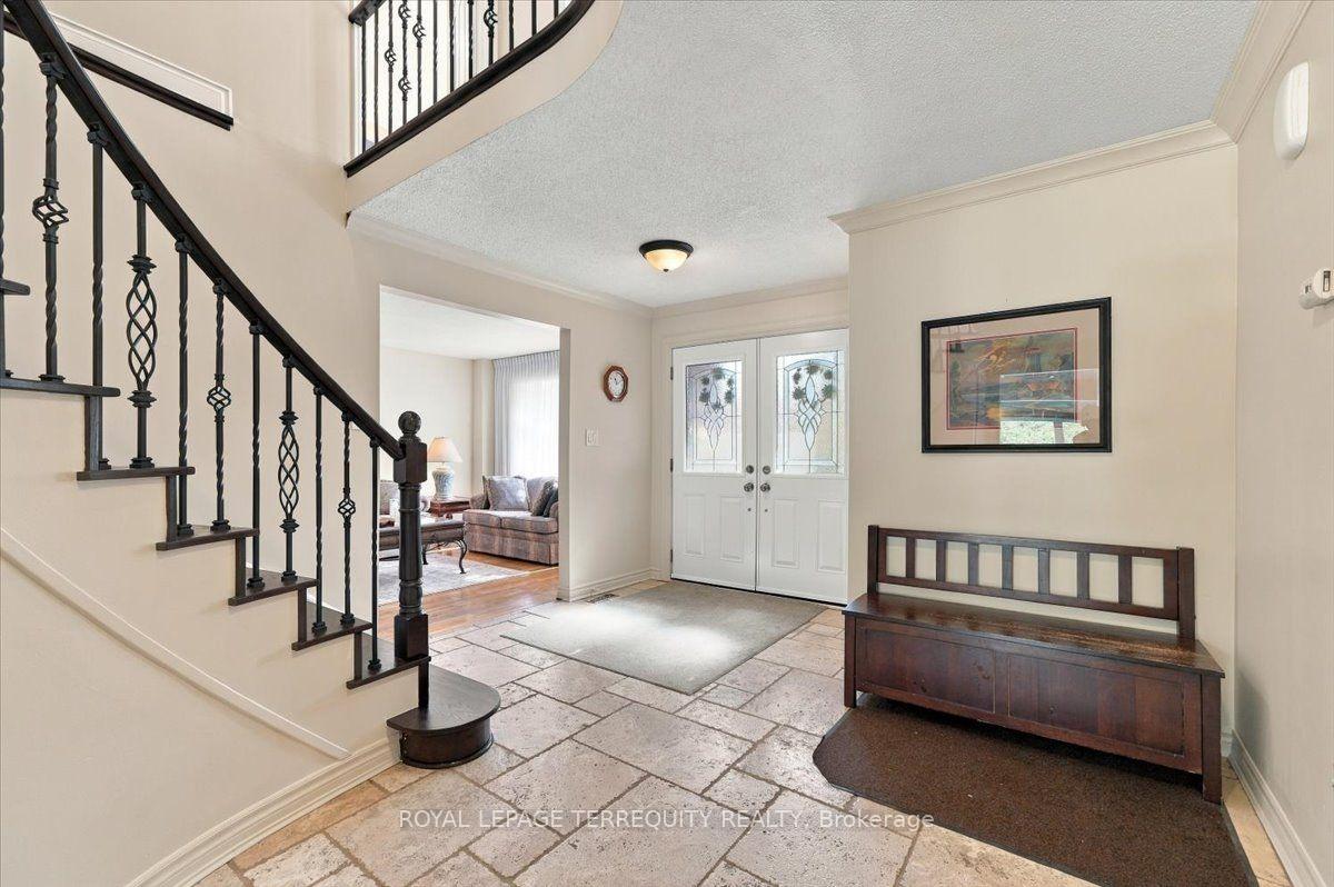 Photo 3 of 118 Leander Street, Brampton, Westgate — HOMEH