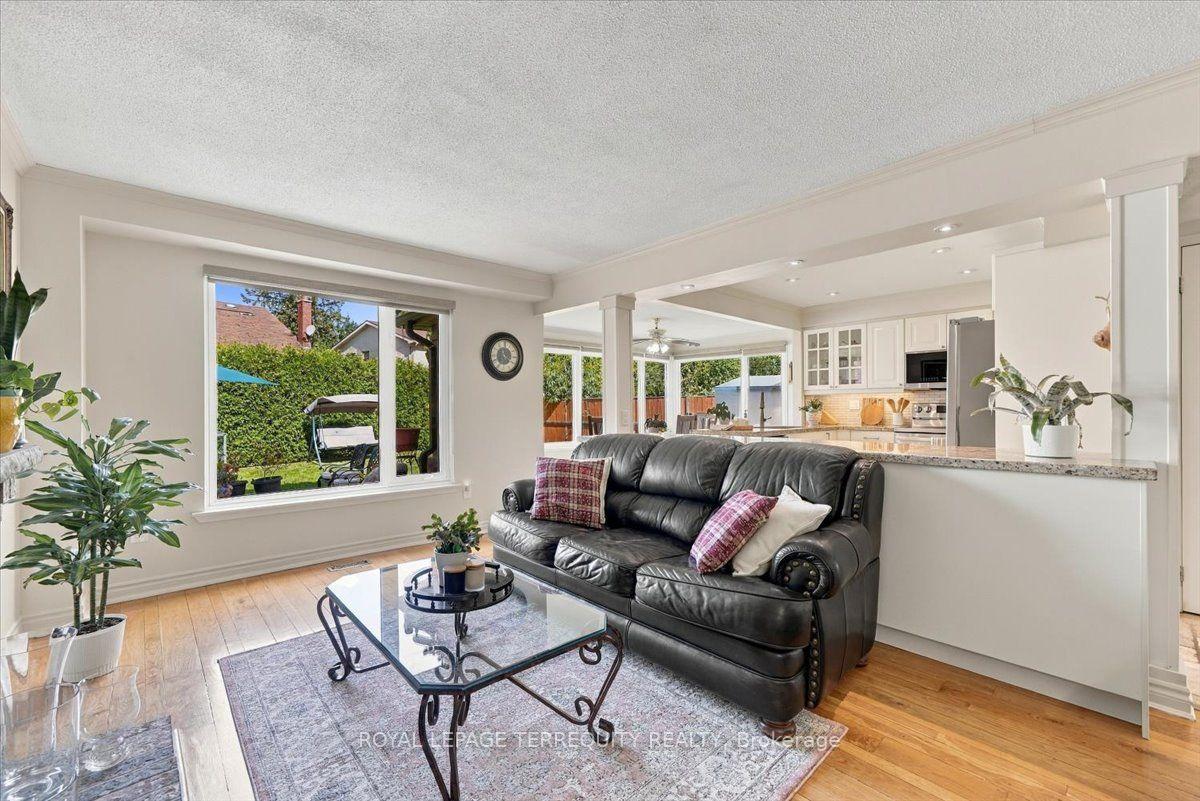 Photo 9 of 118 Leander Street, Brampton, Westgate — HOMEH