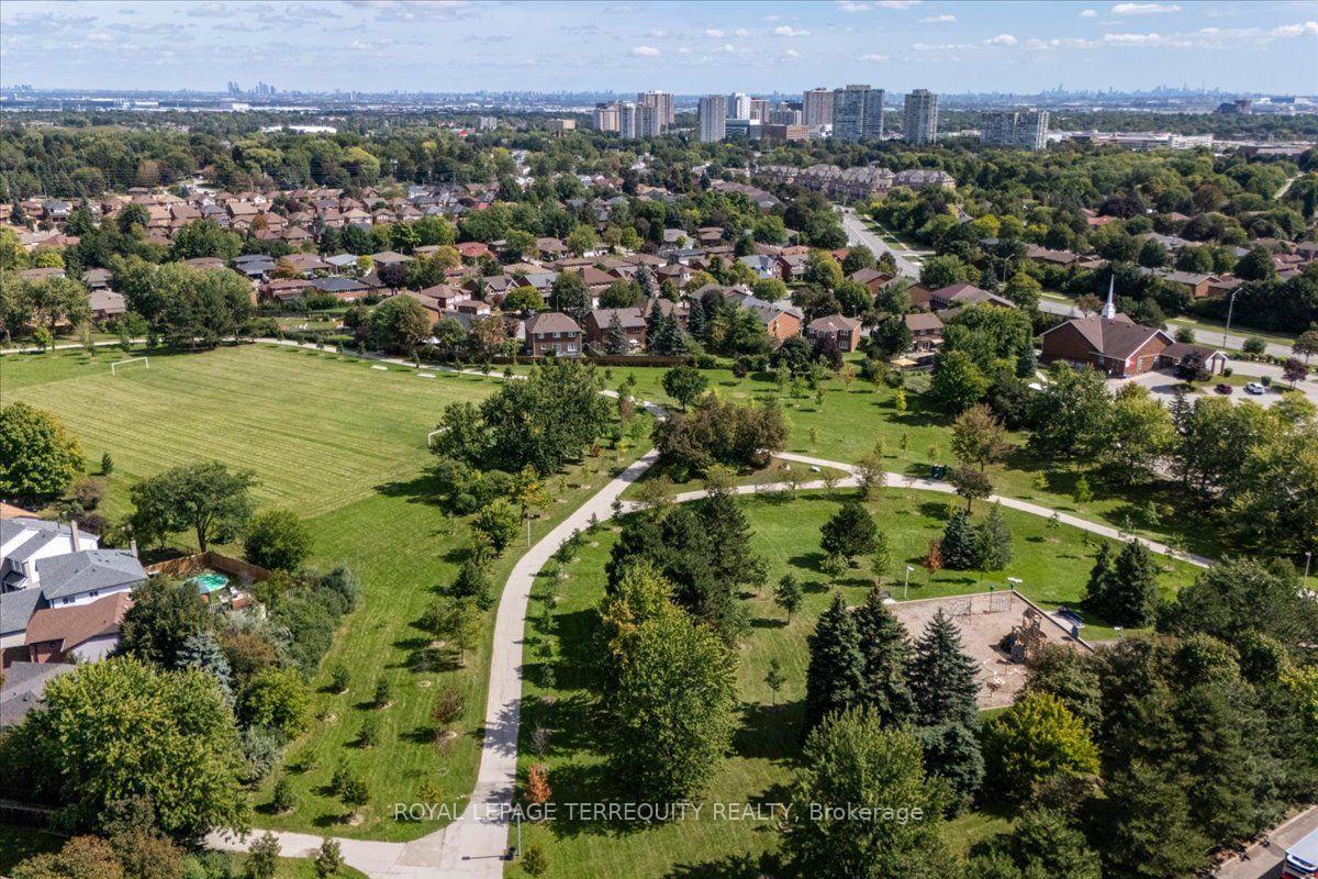 Photo 41 of 118 Leander Street, Brampton, Westgate — HOMEH