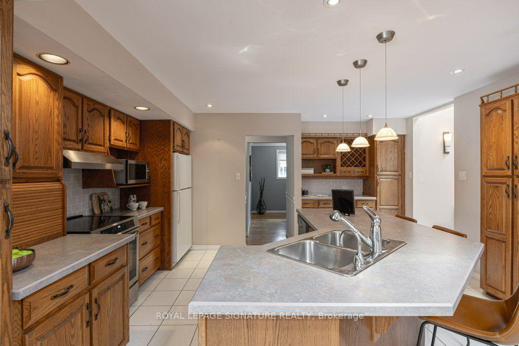 Photo 13 of 7 Paulander Avenue, Scarborough, Centennial Scarborough — HOMEH