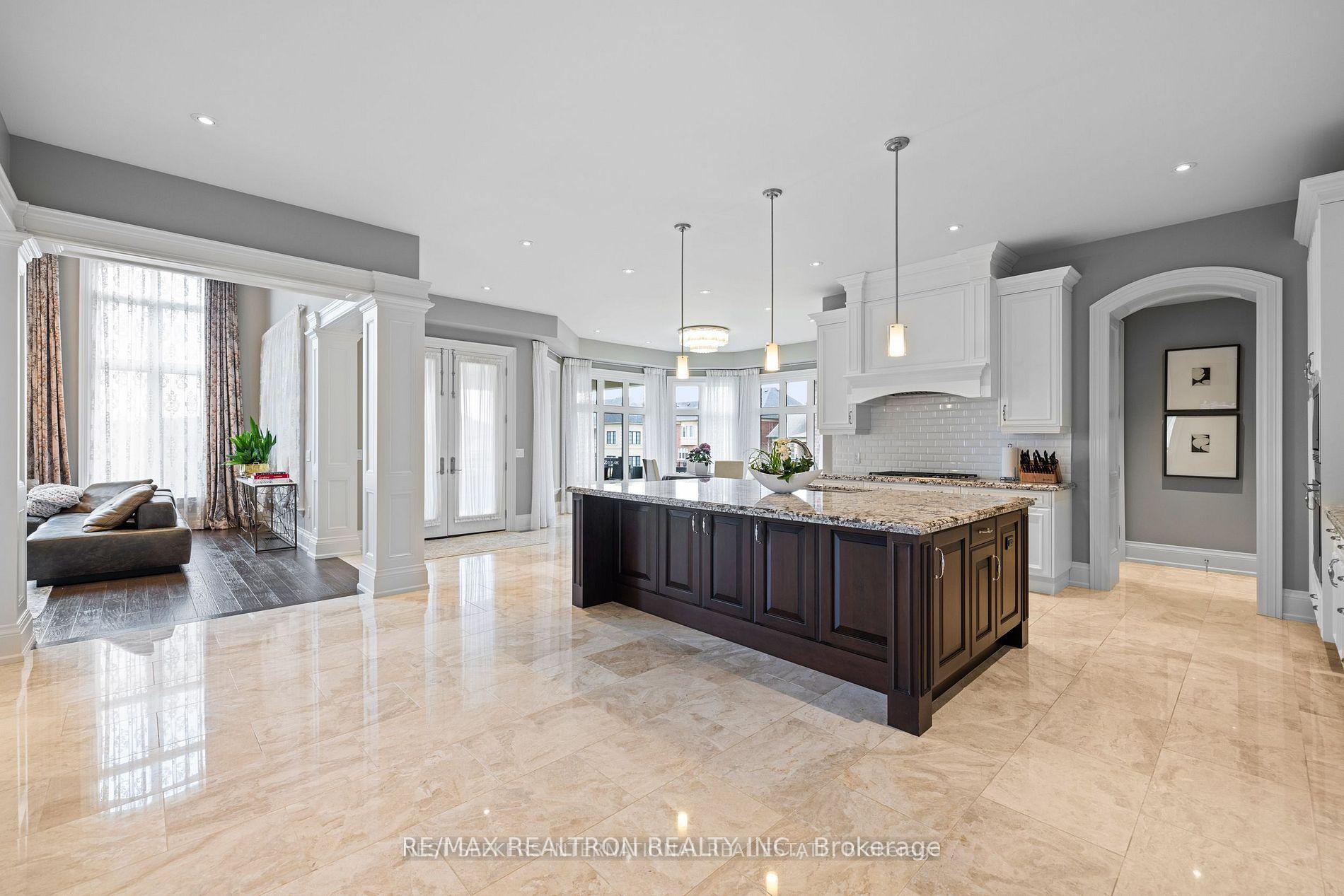 Photo 6 of 58 Langdon Drive, King, King City — HOMEH