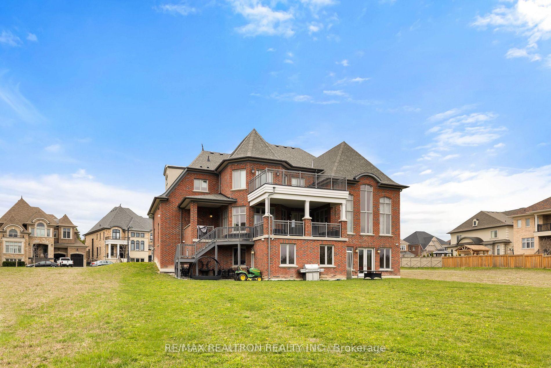 Photo 25 of 58 Langdon Drive, King, King City — HOMEH