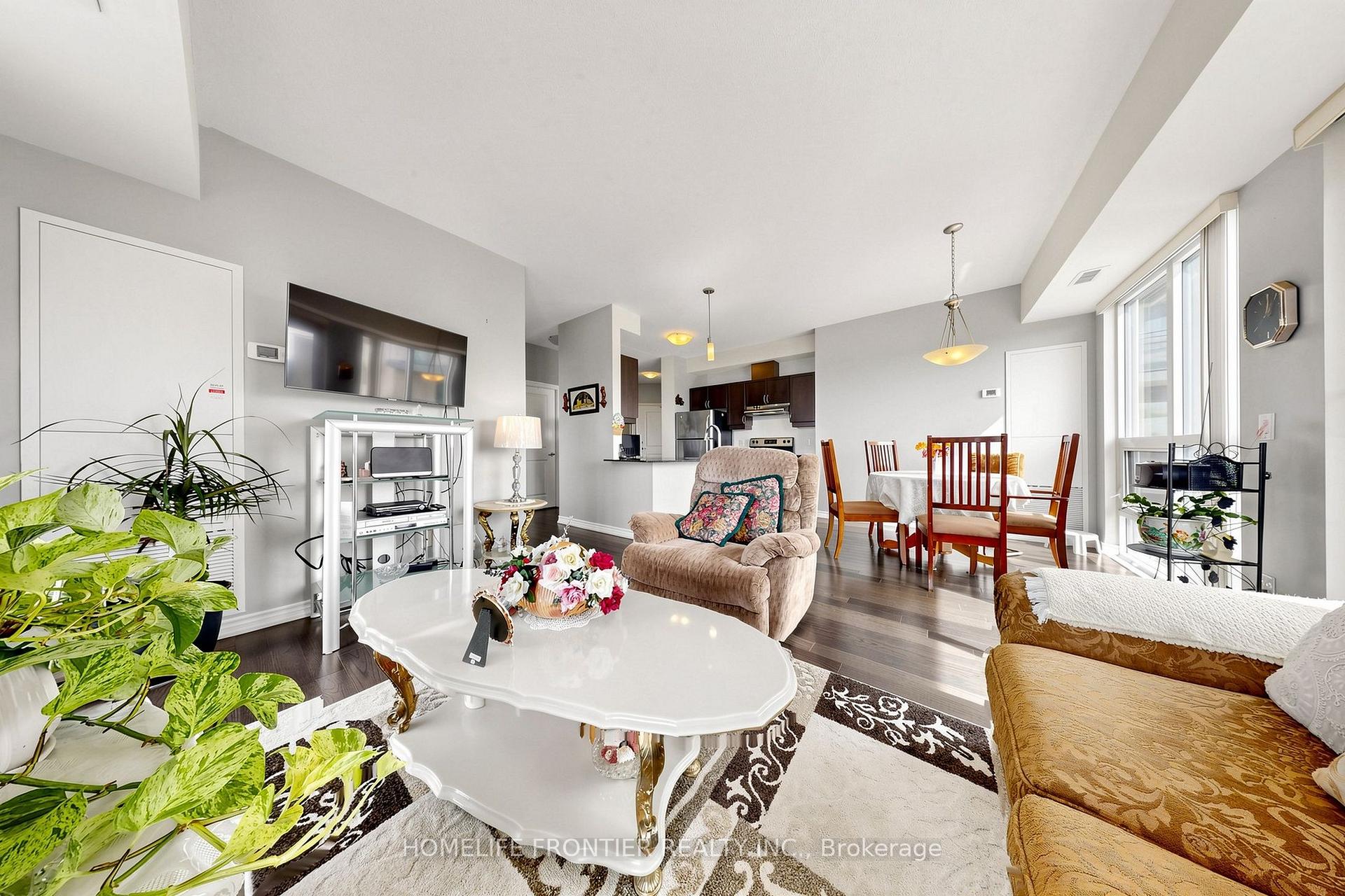 Photo 8 of Unit 602, 7730 Kipling Avenue, Vaughan, West Woodbridge — HOMEH